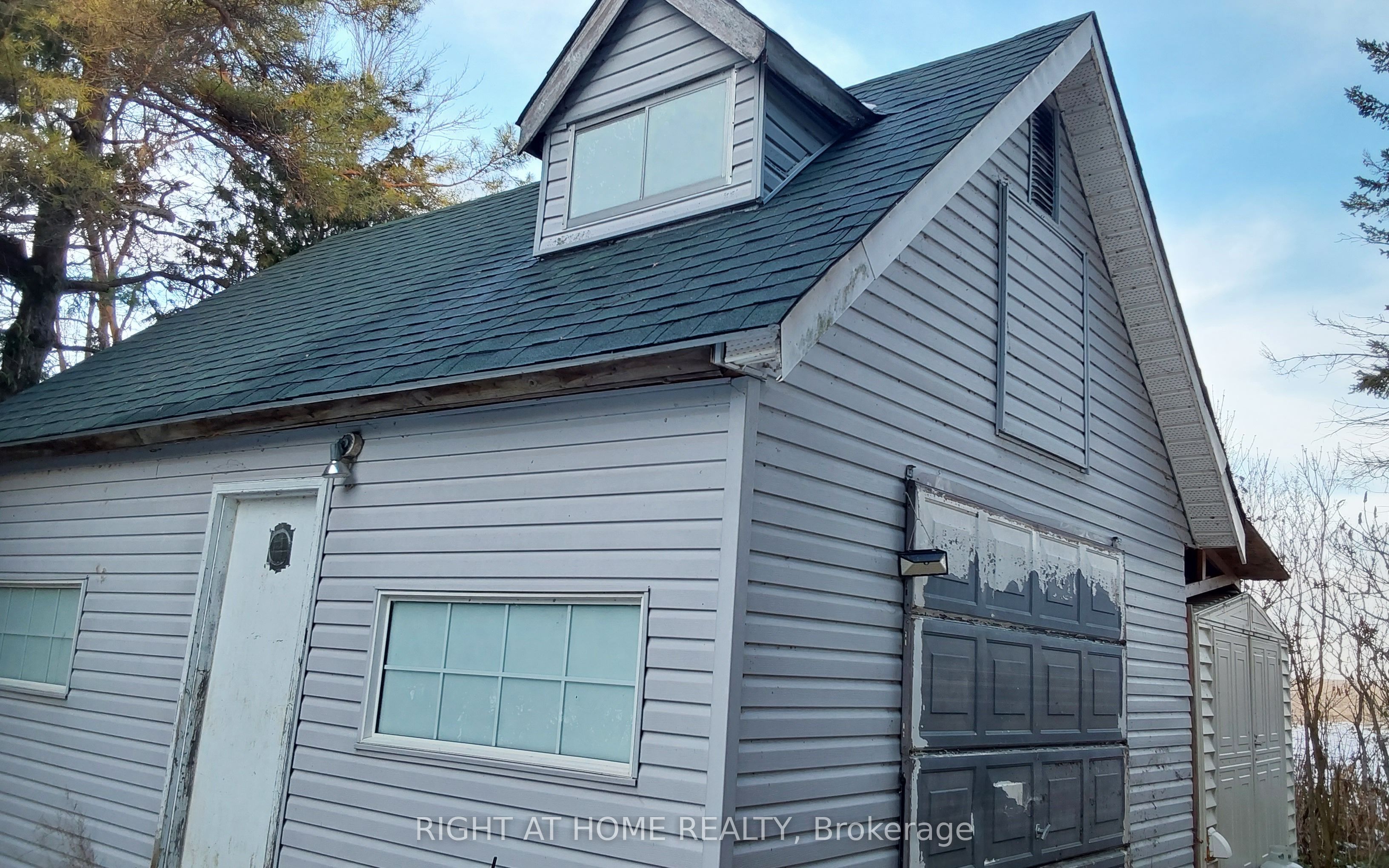 2323 Lakeshore Drive Property Photo 27