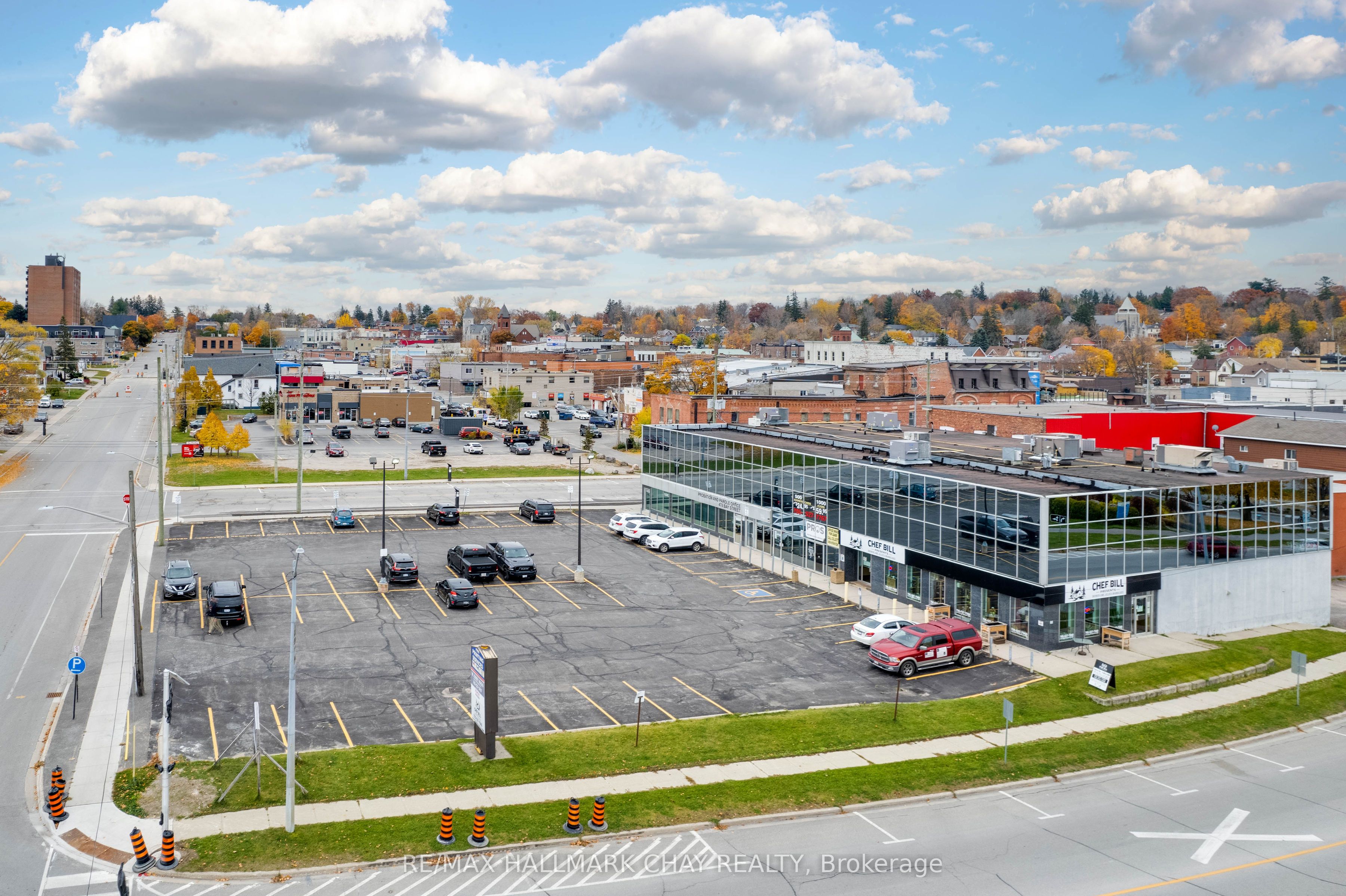 #upper - 478 Bay Street Property Photo 2