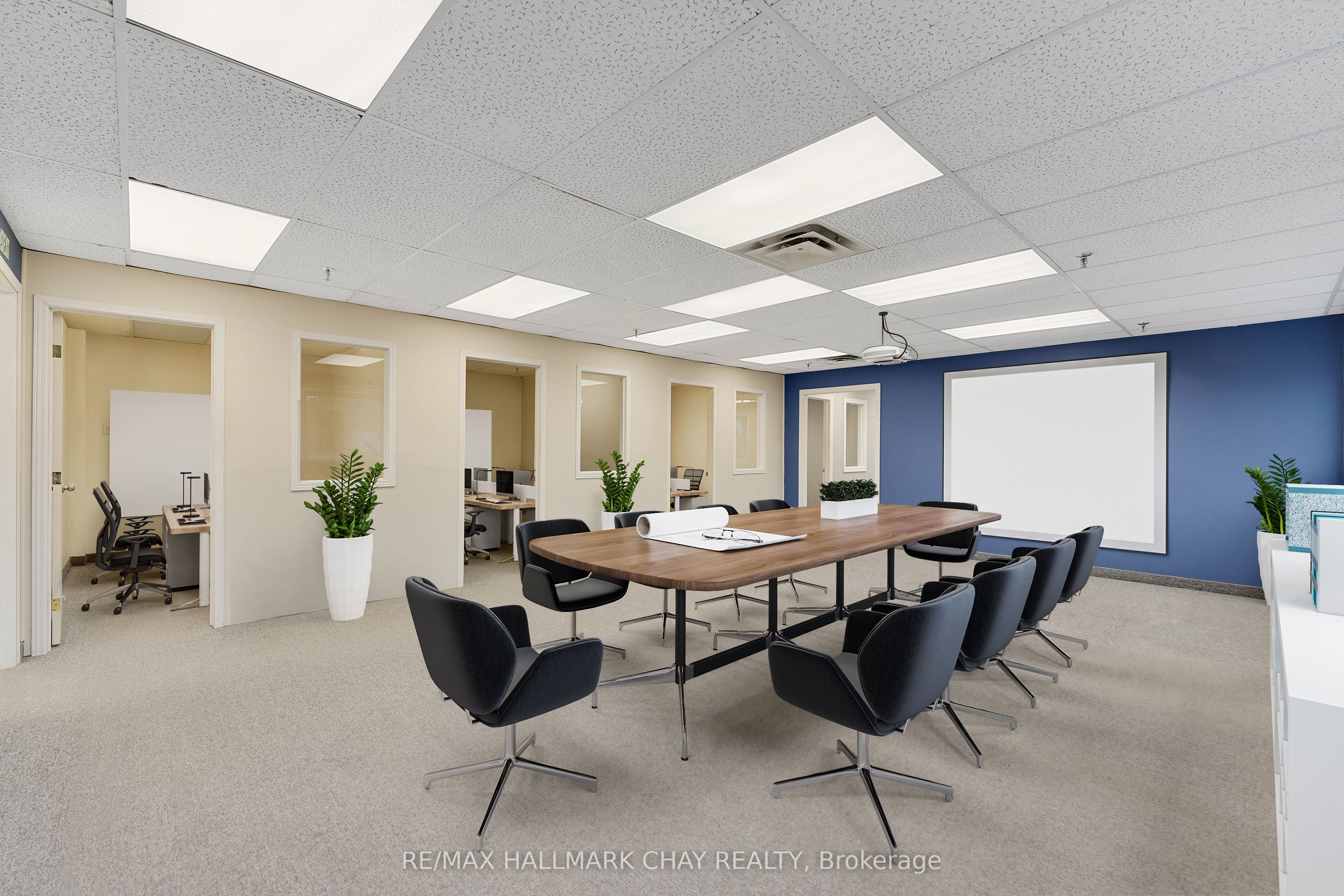 #upper - 478 Bay Street Property Photo 3