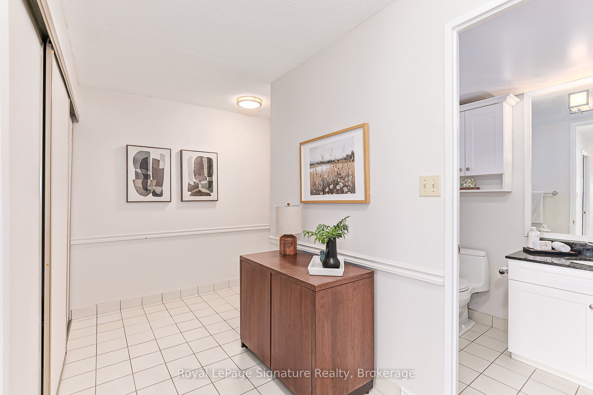 #608 - 172 Eighth Street Property Photo 4