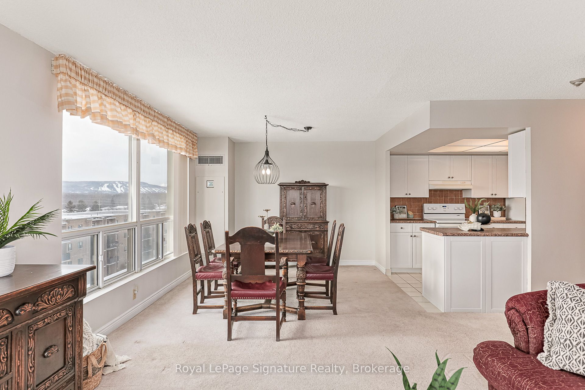 #608 - 172 Eighth Street Property Photo 7