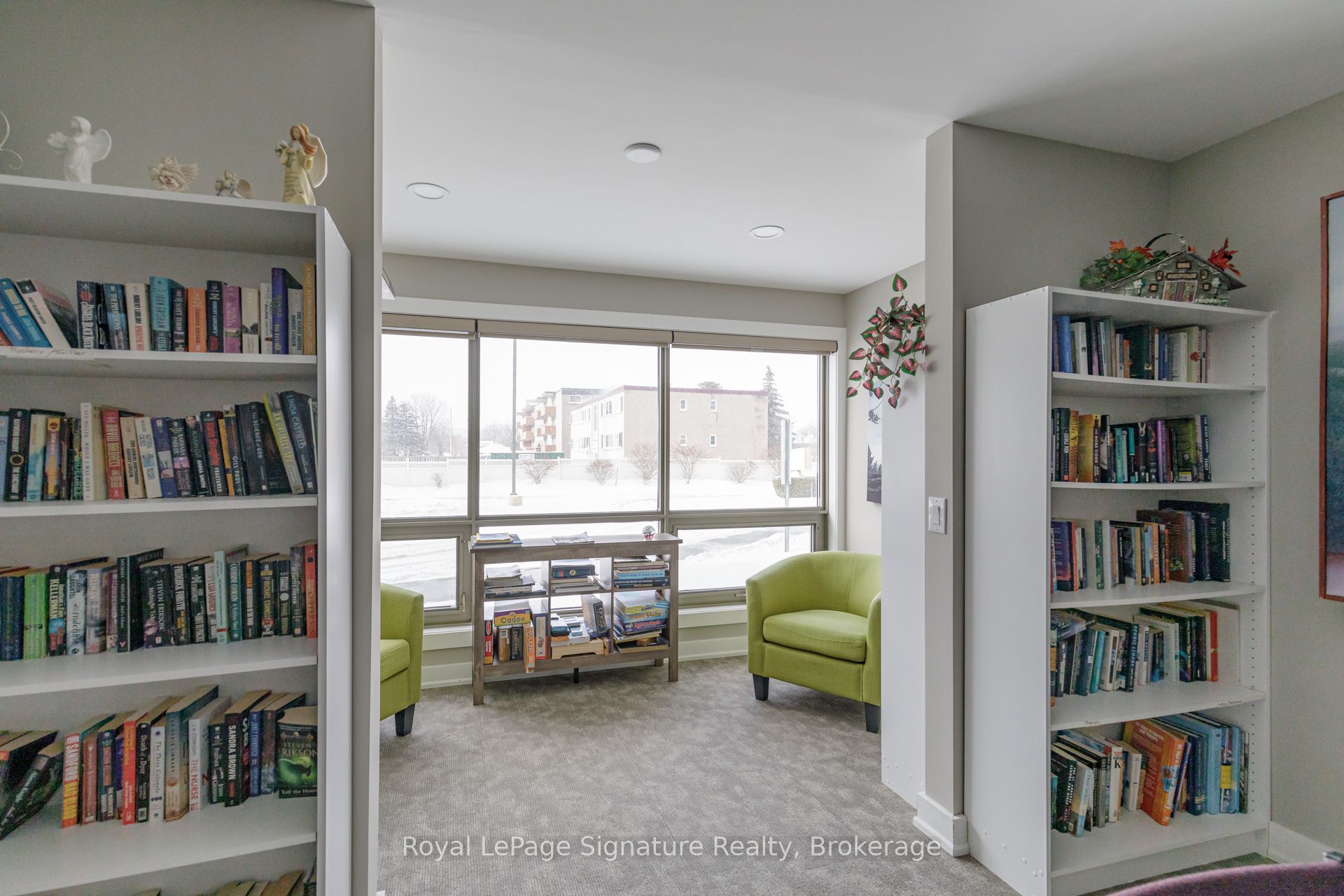 #608 - 172 Eighth Street Property Photo 22