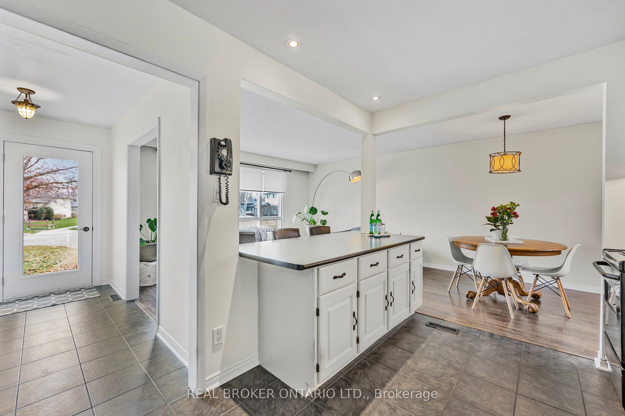 12 Curtiss Court Property Photo 19