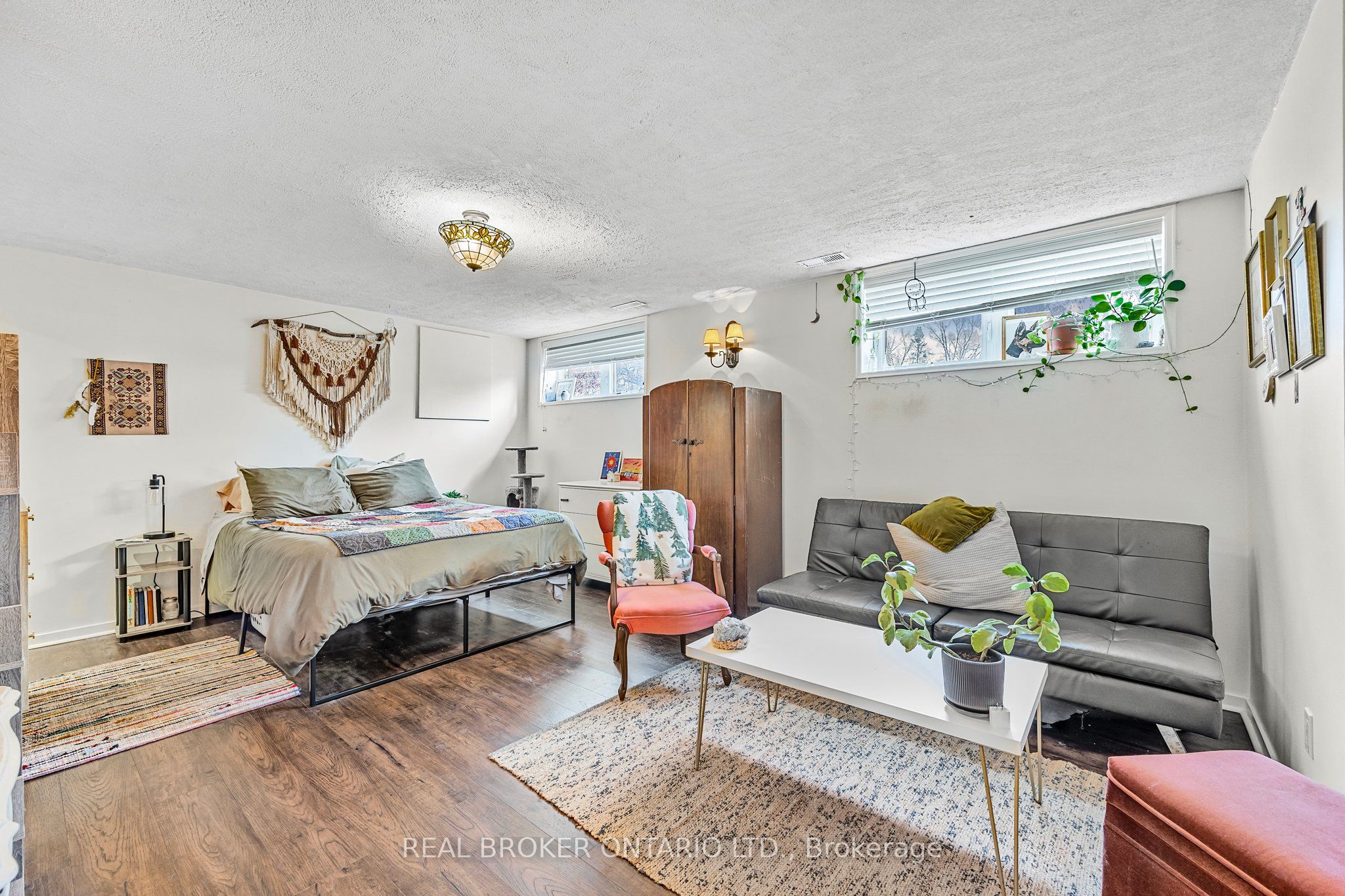 12 Curtiss Court Property Photo 28