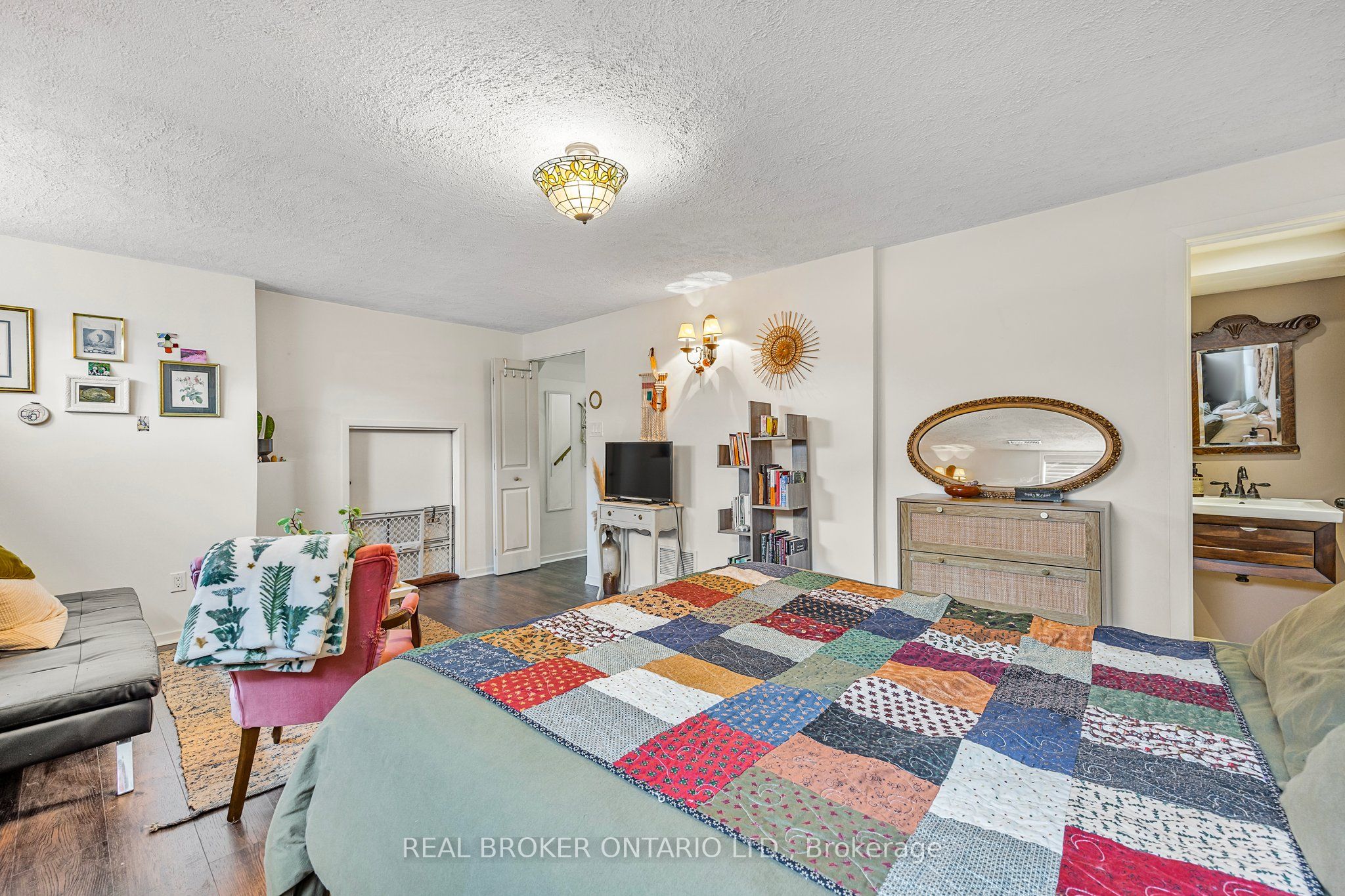 12 Curtiss Court Property Photo 29