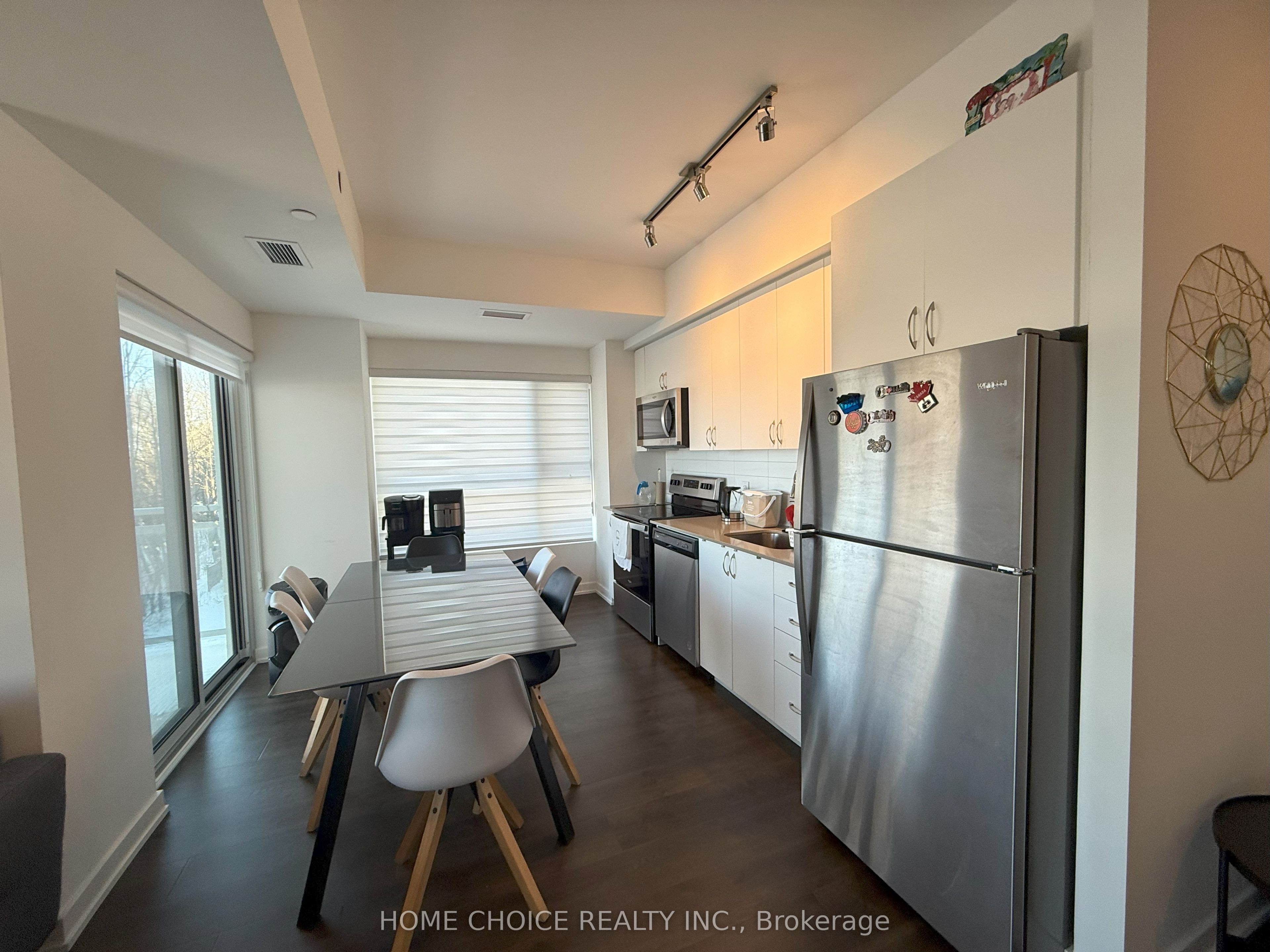 #409 - 56 Lakeside Terrace Property Photo 11