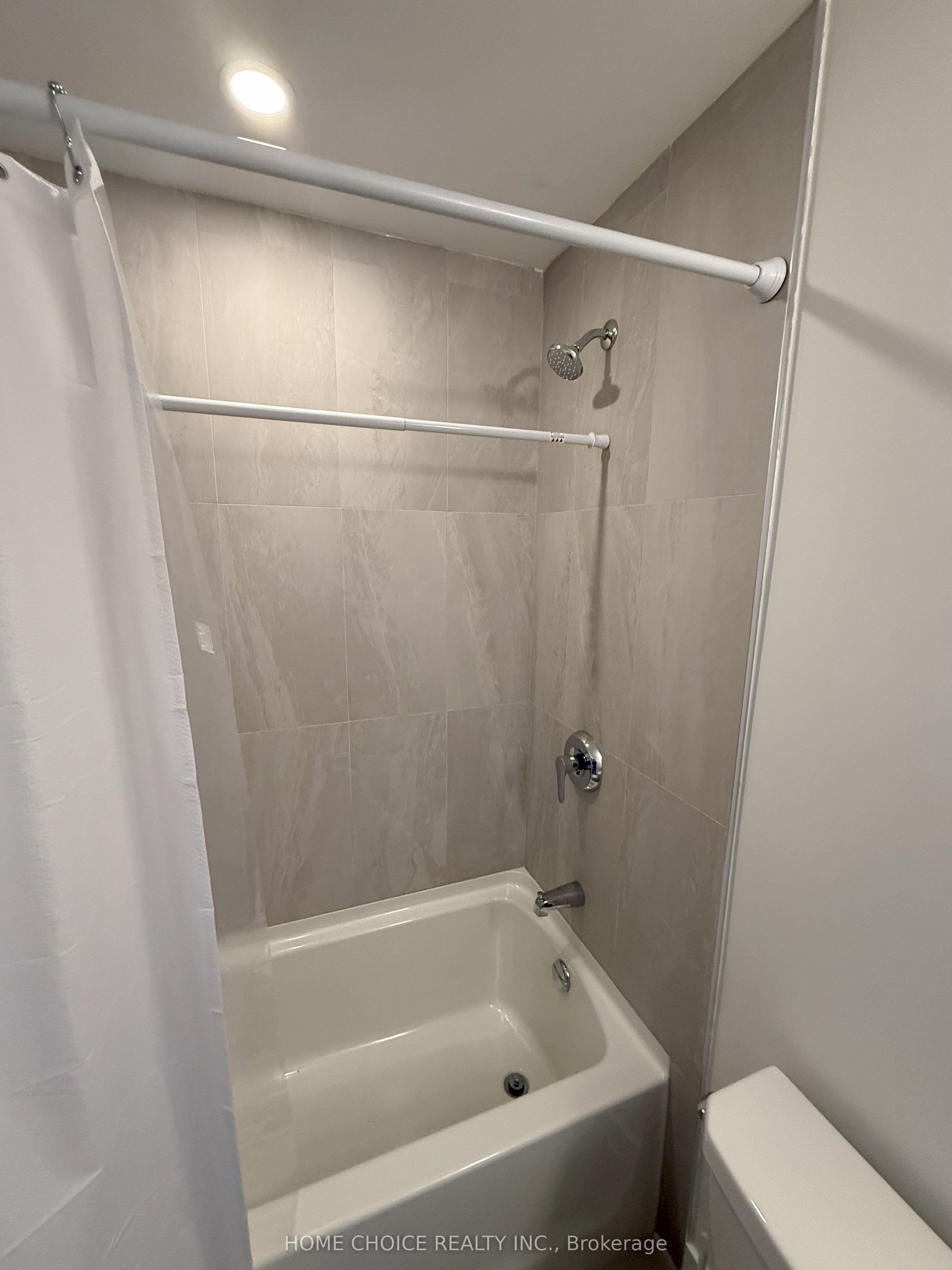 #409 - 56 Lakeside Terrace Property Photo 20