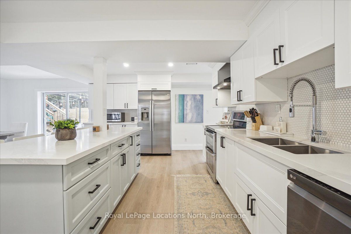 64 48th Street Property Photo 7