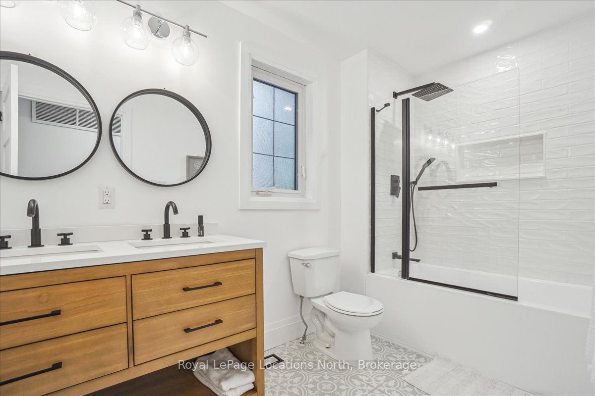 64 48th Street Property Photo 27