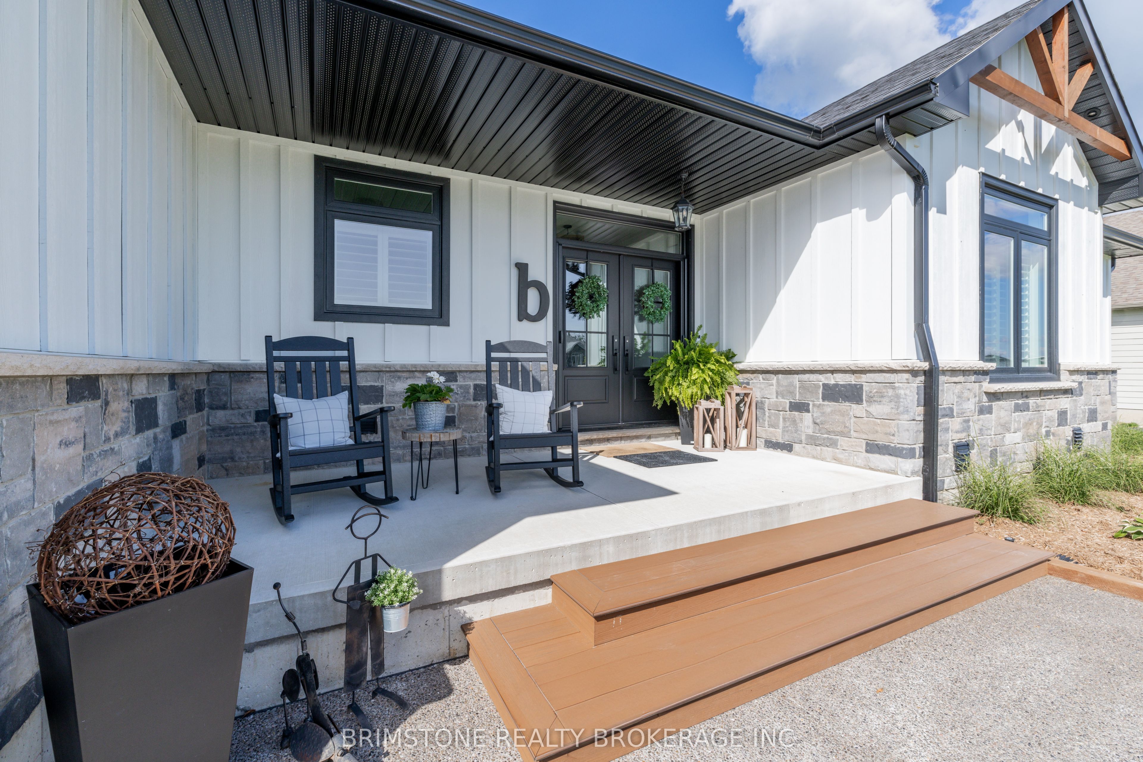 18 Cheslock Crescent Property Photo 3