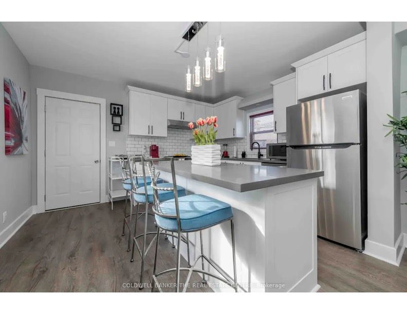 245 Atherley Road Property Photo 4