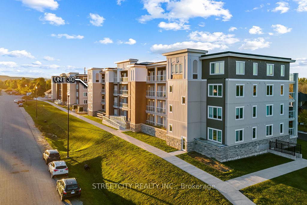 #310 - 5 Spooner Crescent Property Photo 3