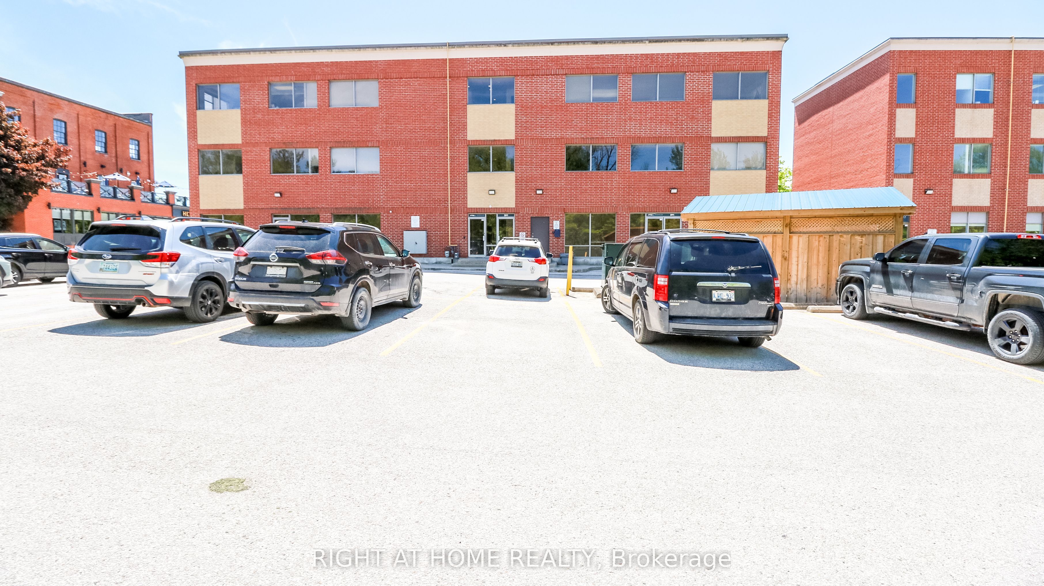 #303 - 391 First Street Property Photo 8