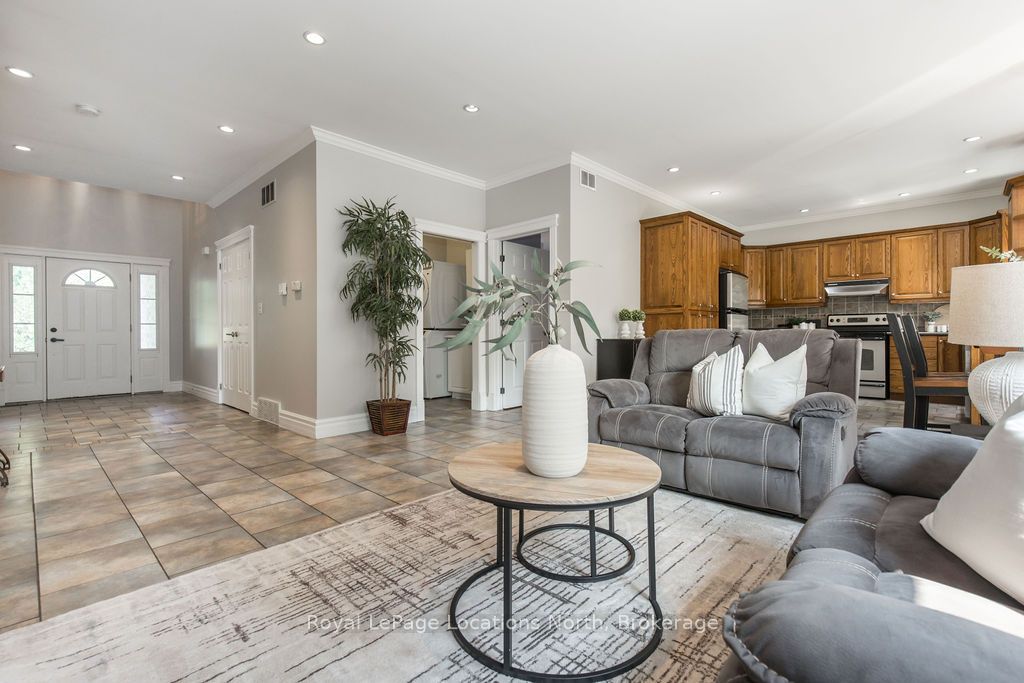 75 Edward Street Property Photo 8