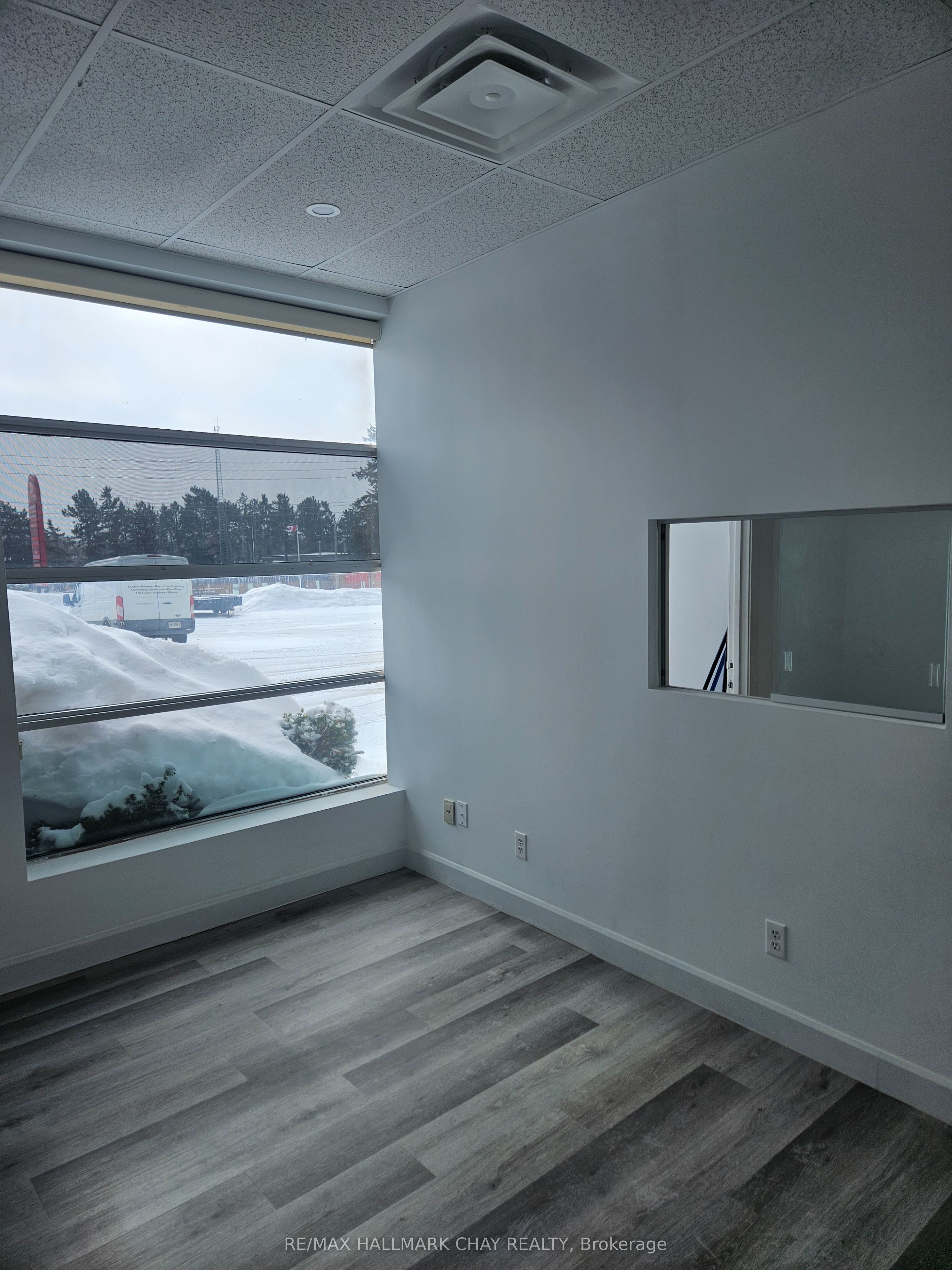 #unit 4 - 20 Bell Farm Road Property Photo 10