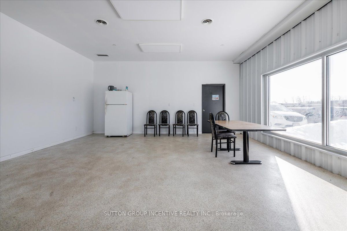 65 Welham Road Property Photo 4