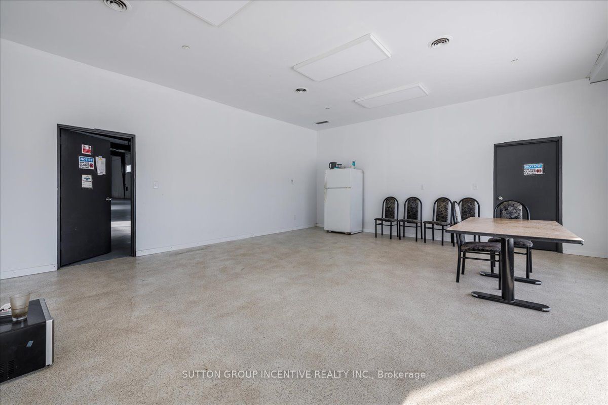 65 Welham Road Property Photo 5