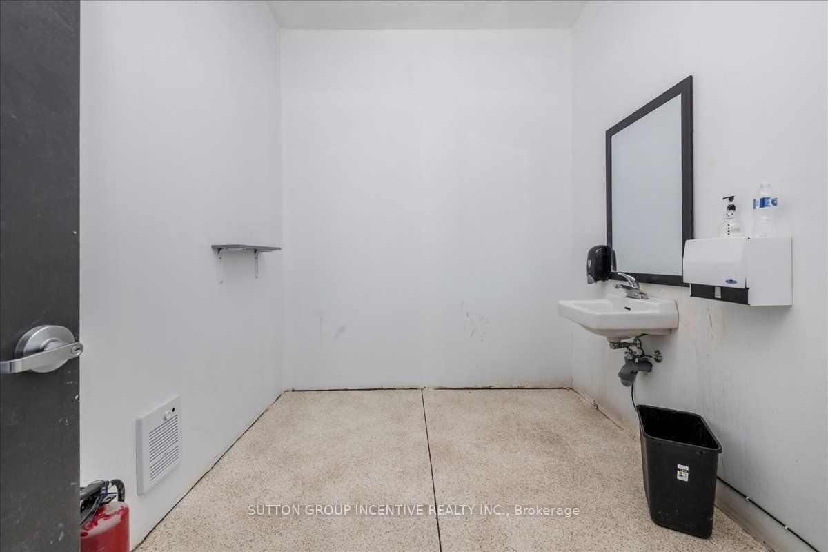 65 Welham Road Property Photo 15