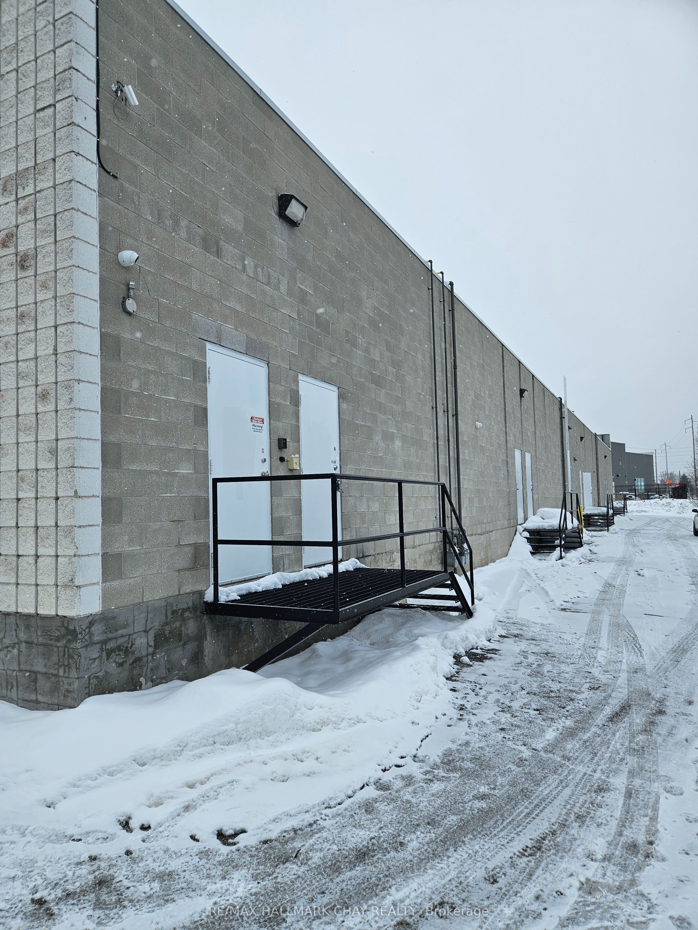 #unit G - 505 Bryne Drive Property Photo 11