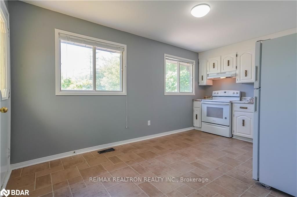 1456 Mosley Street Property Photo 14