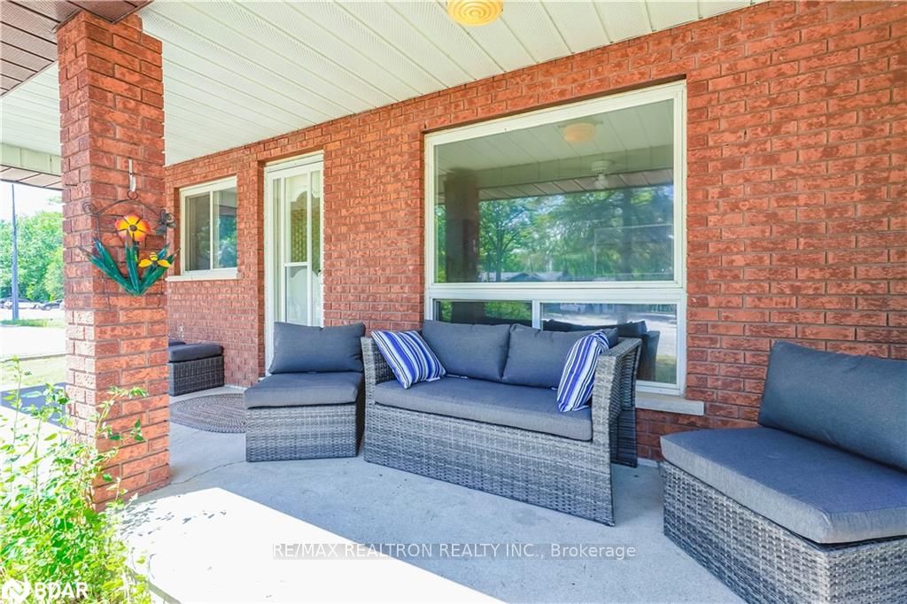 1456 Mosley Street Property Photo 18