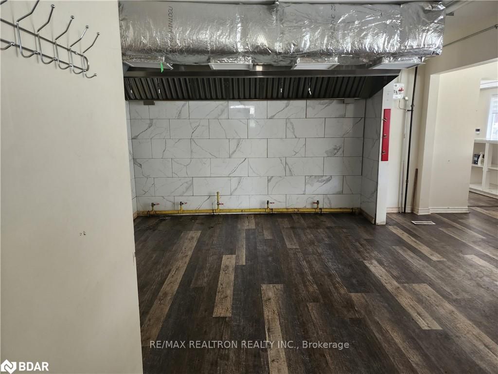 1456 Mosley Street Property Photo 19