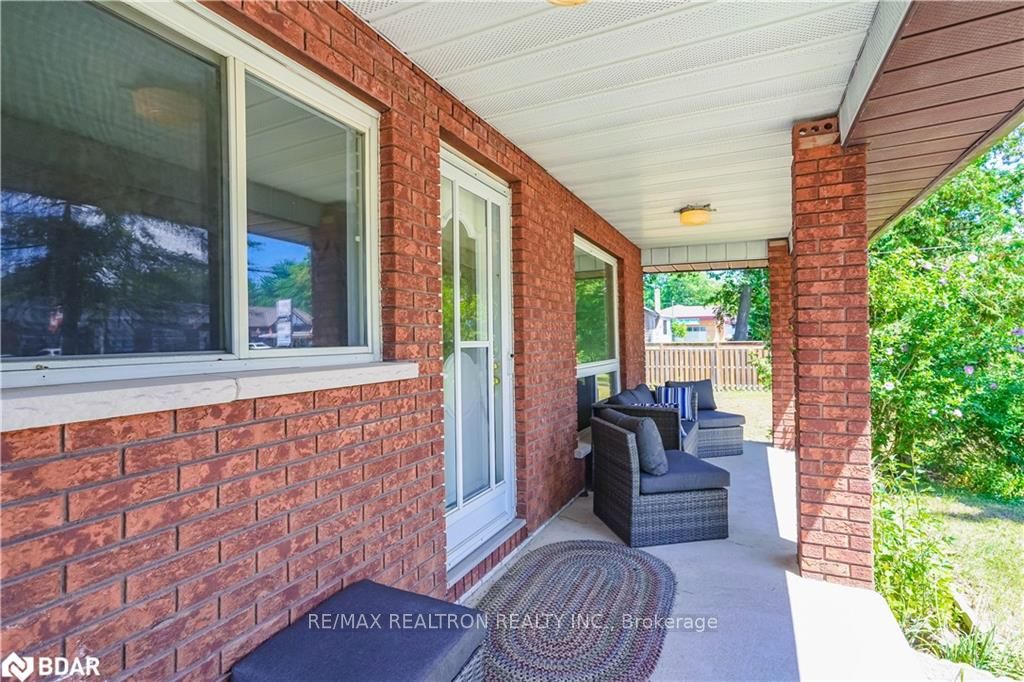 1456 Mosley Street Property Photo 29