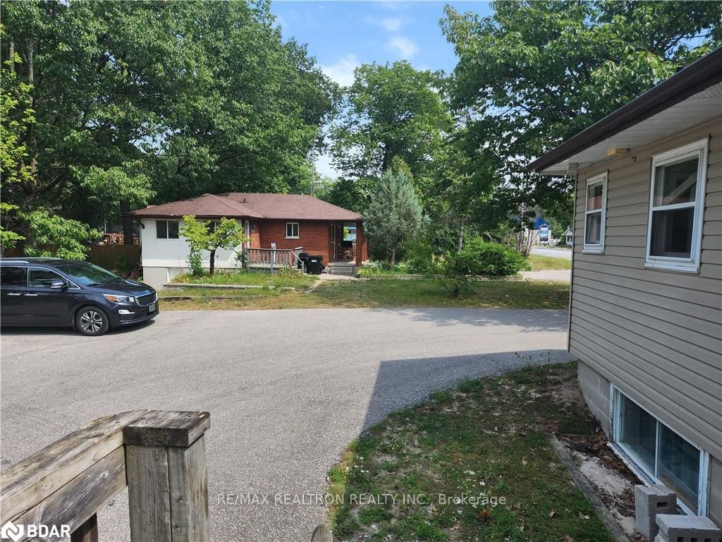 1456 Mosley Street Property Photo 33