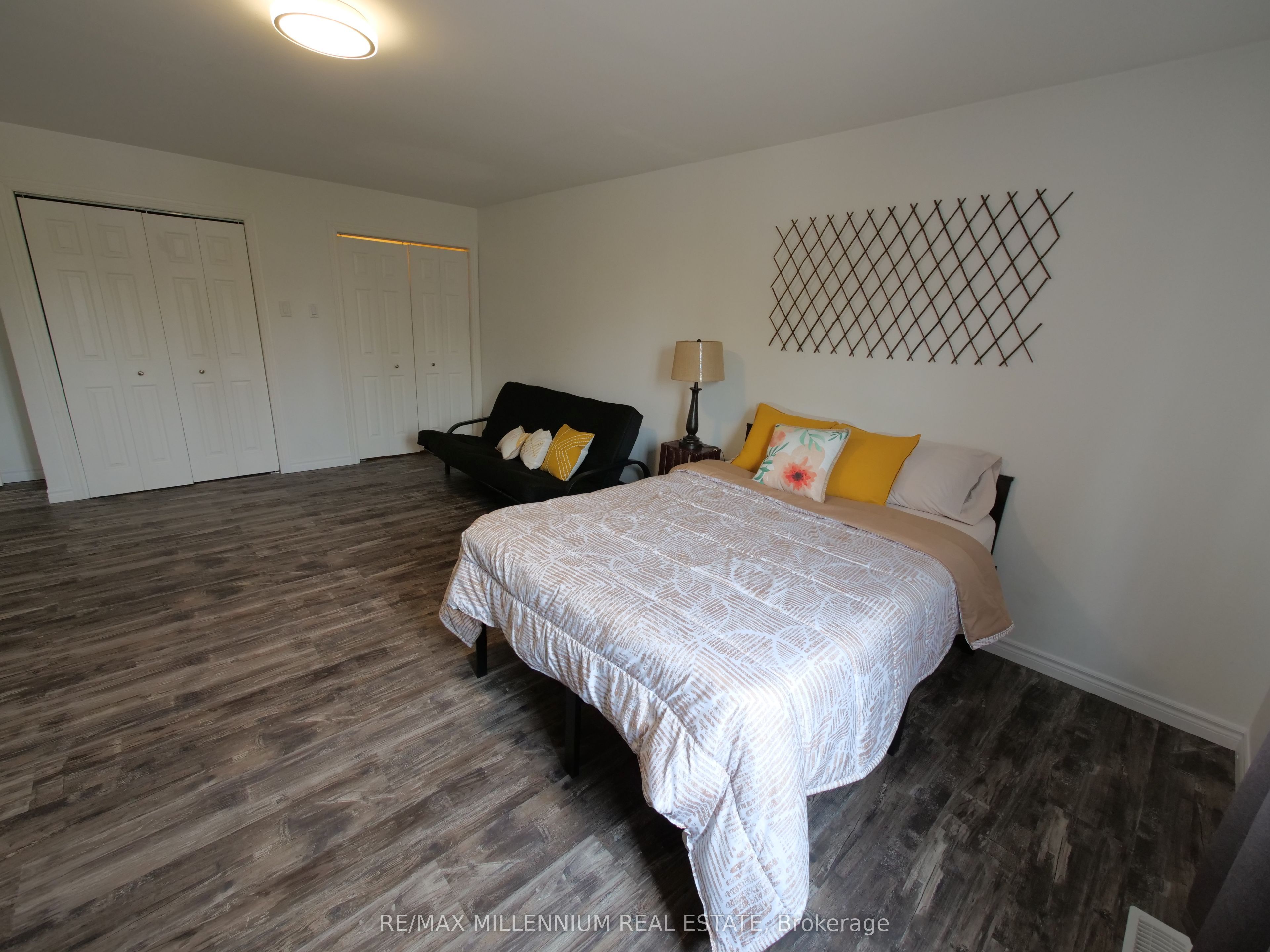 512 Mosley Street Property Photo 4