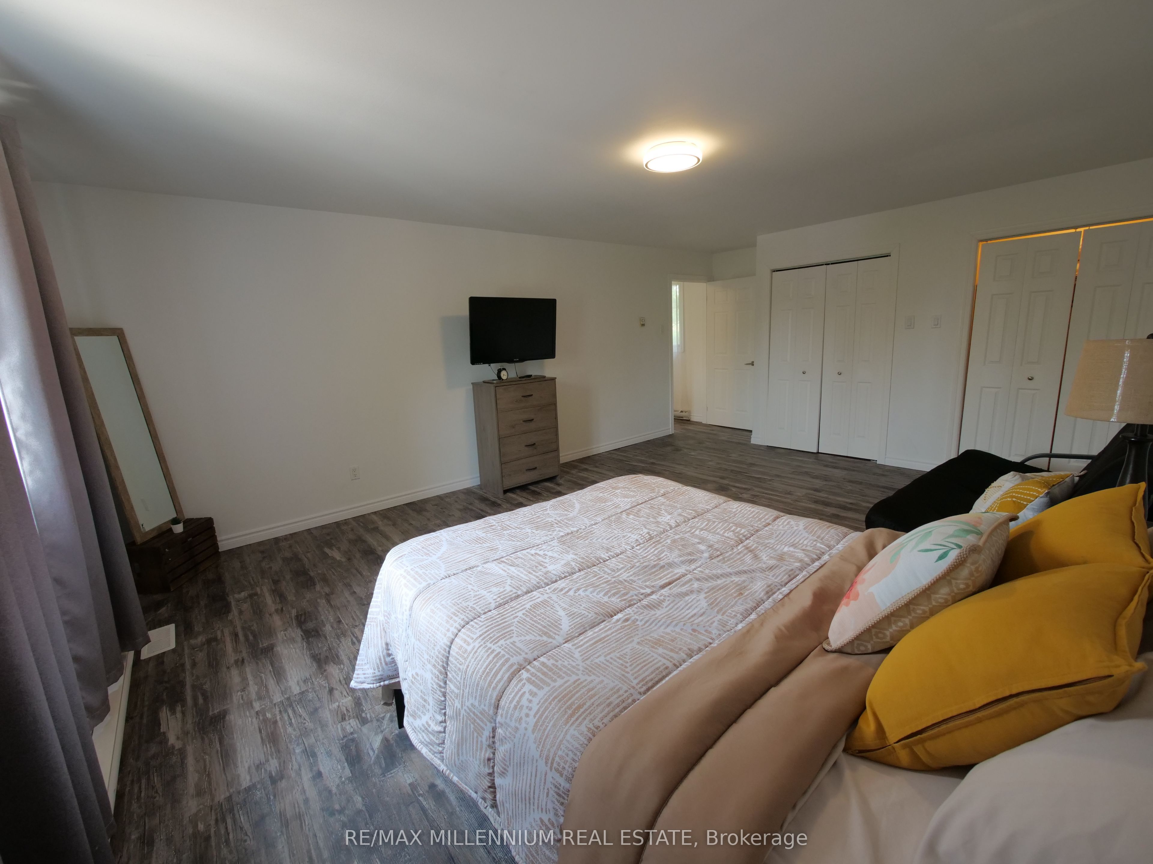 512 Mosley Street Property Photo 5