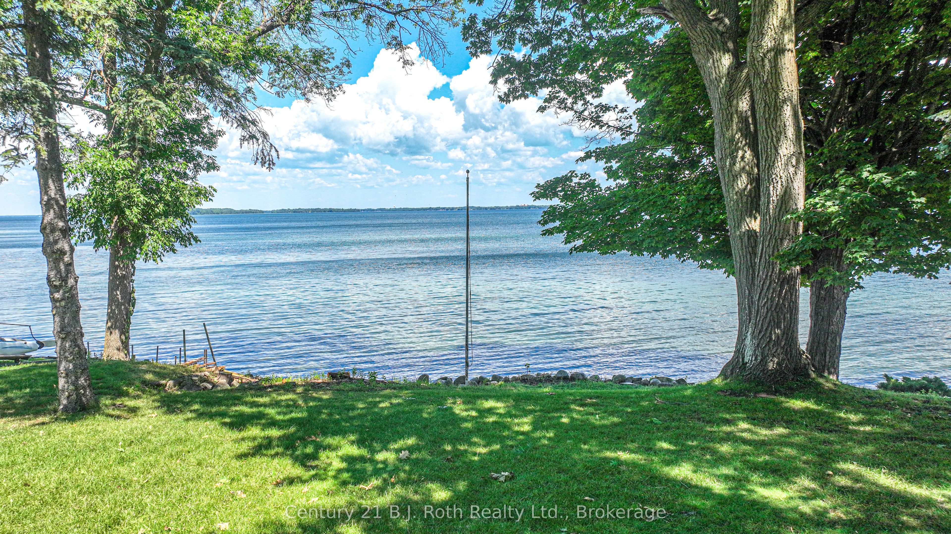 330 Bay Street Property Photo 27