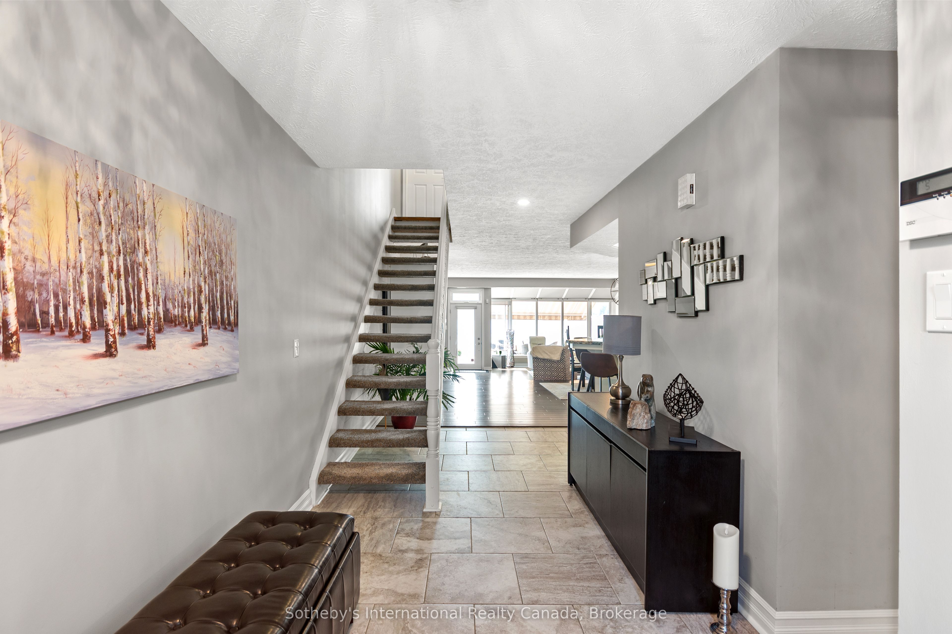8 Beck Boulevard 10 Property Photo 6