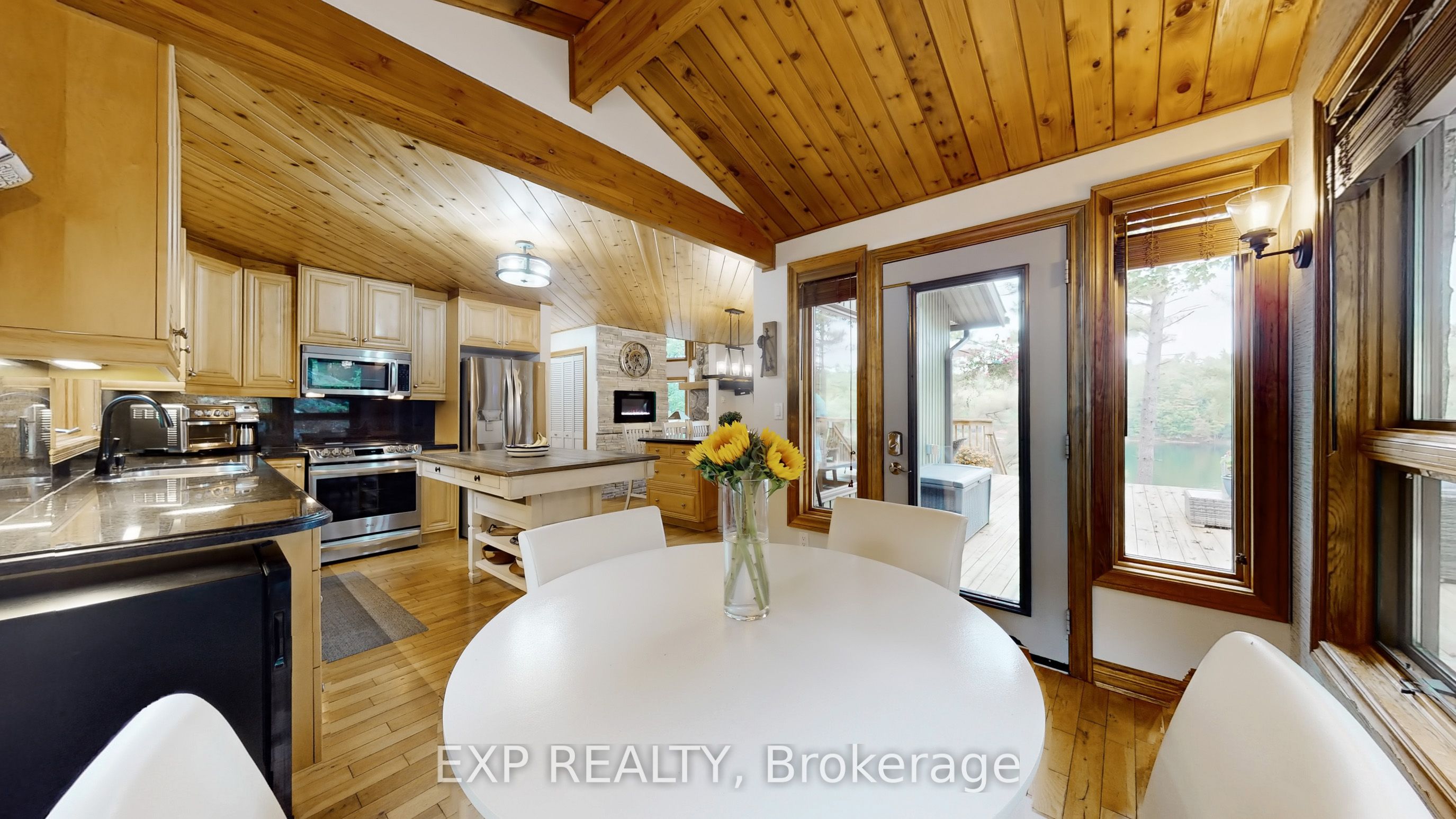 3413 Flat Rapids Lane Property Photo 12
