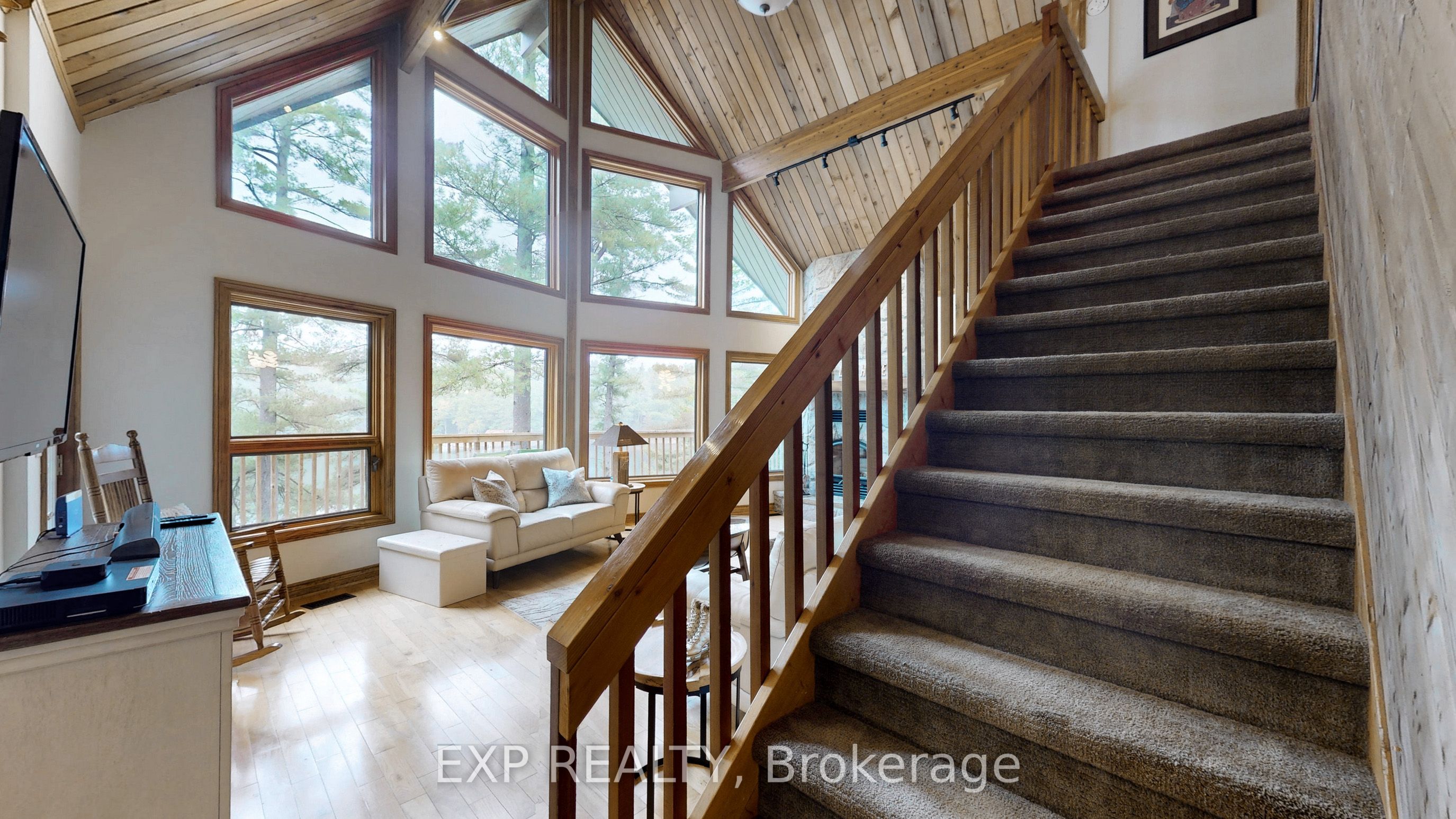 3413 Flat Rapids Lane Property Photo 14