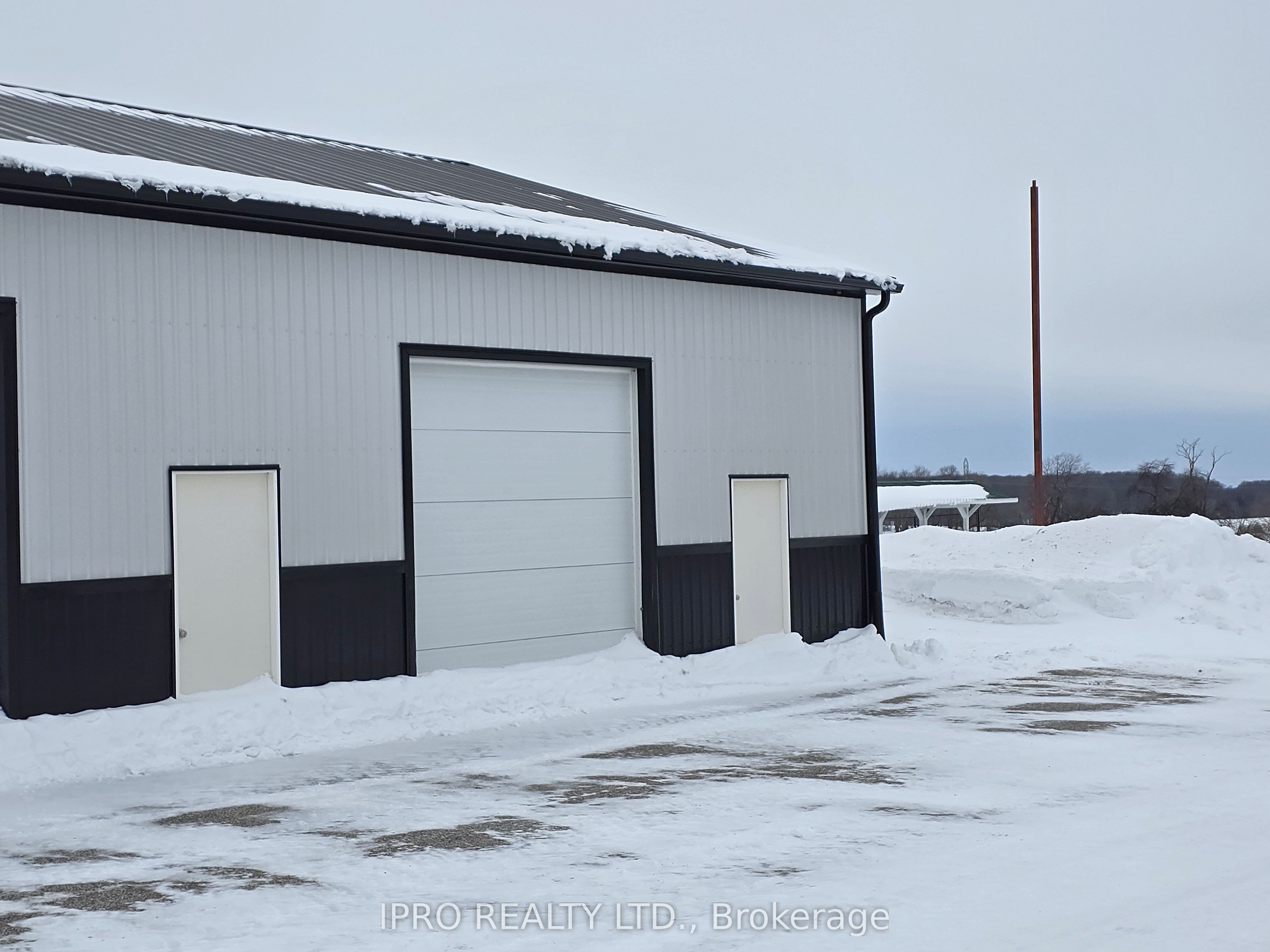 #h1b - 560 Anne Street Property Photo 1