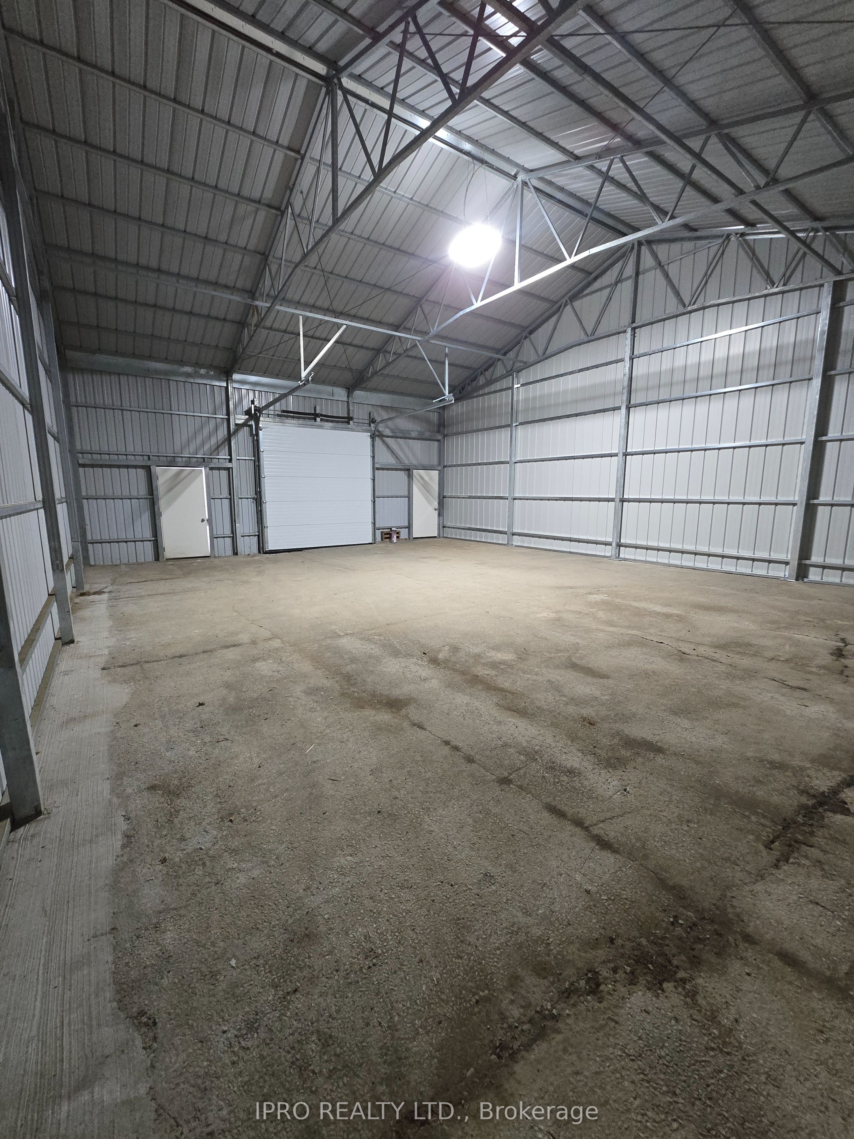 #h1b - 560 Anne Street Property Photo 2