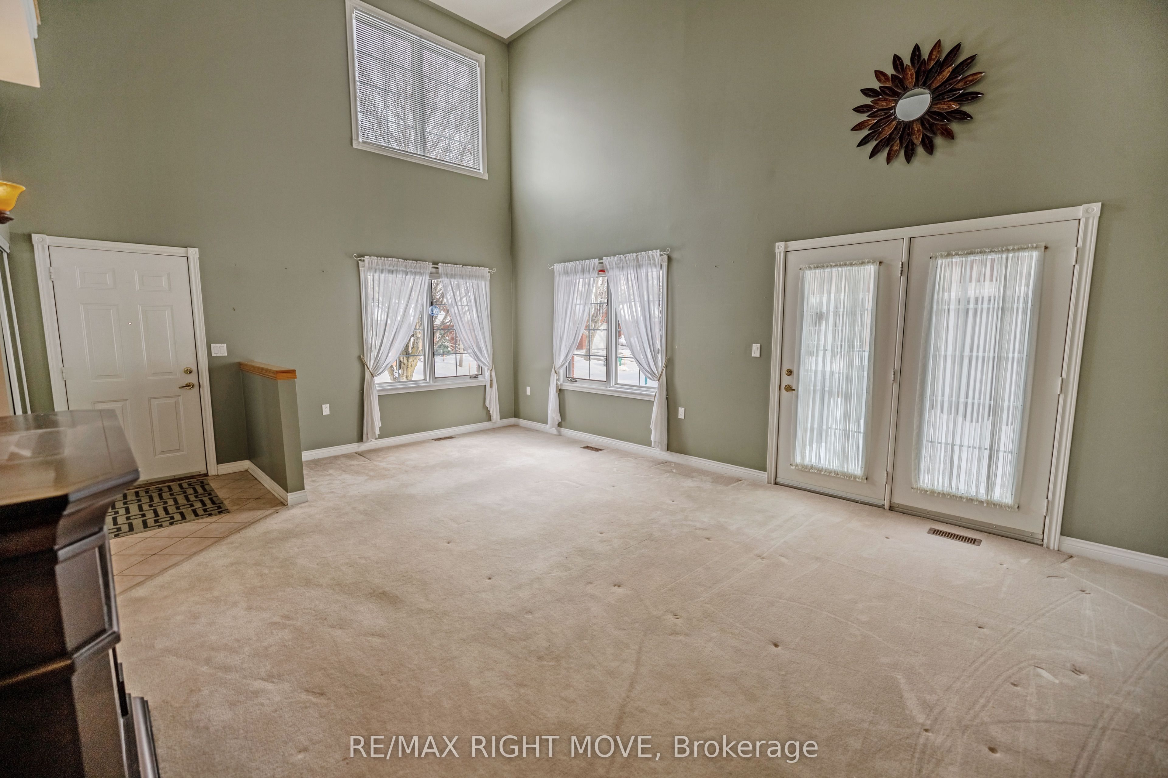 #307 - 30 Museum Drive Property Photo 5