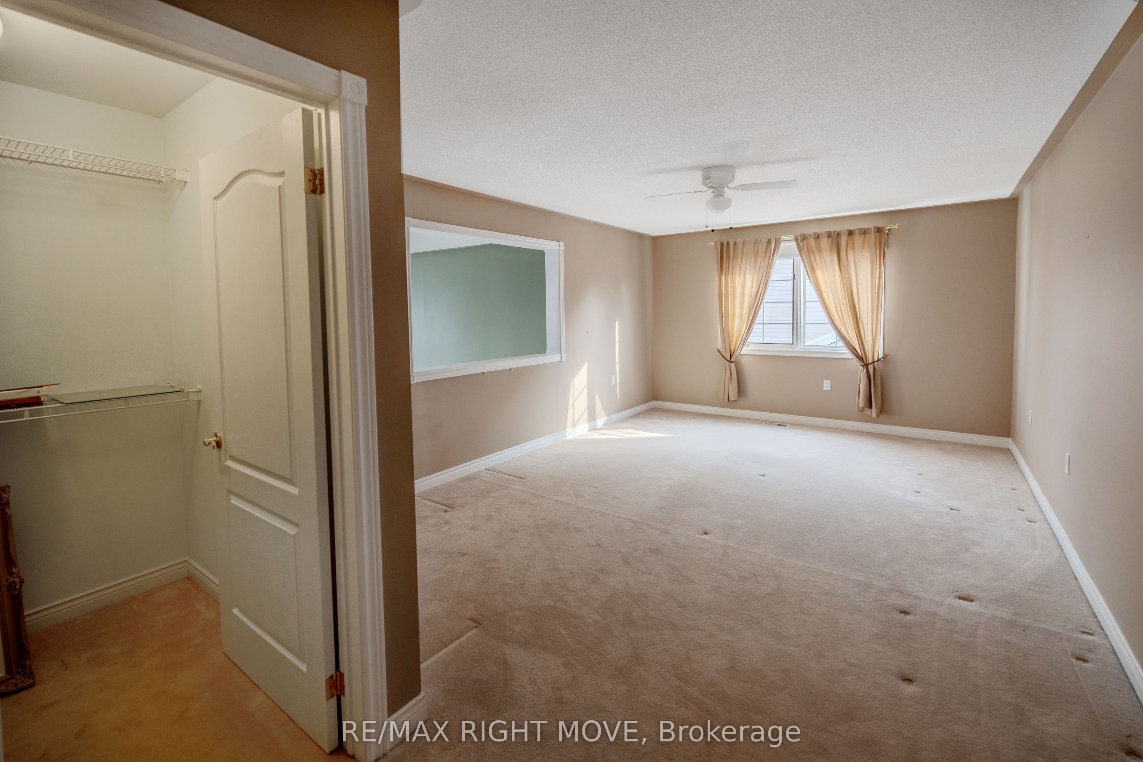 #307 - 30 Museum Drive Property Photo 17