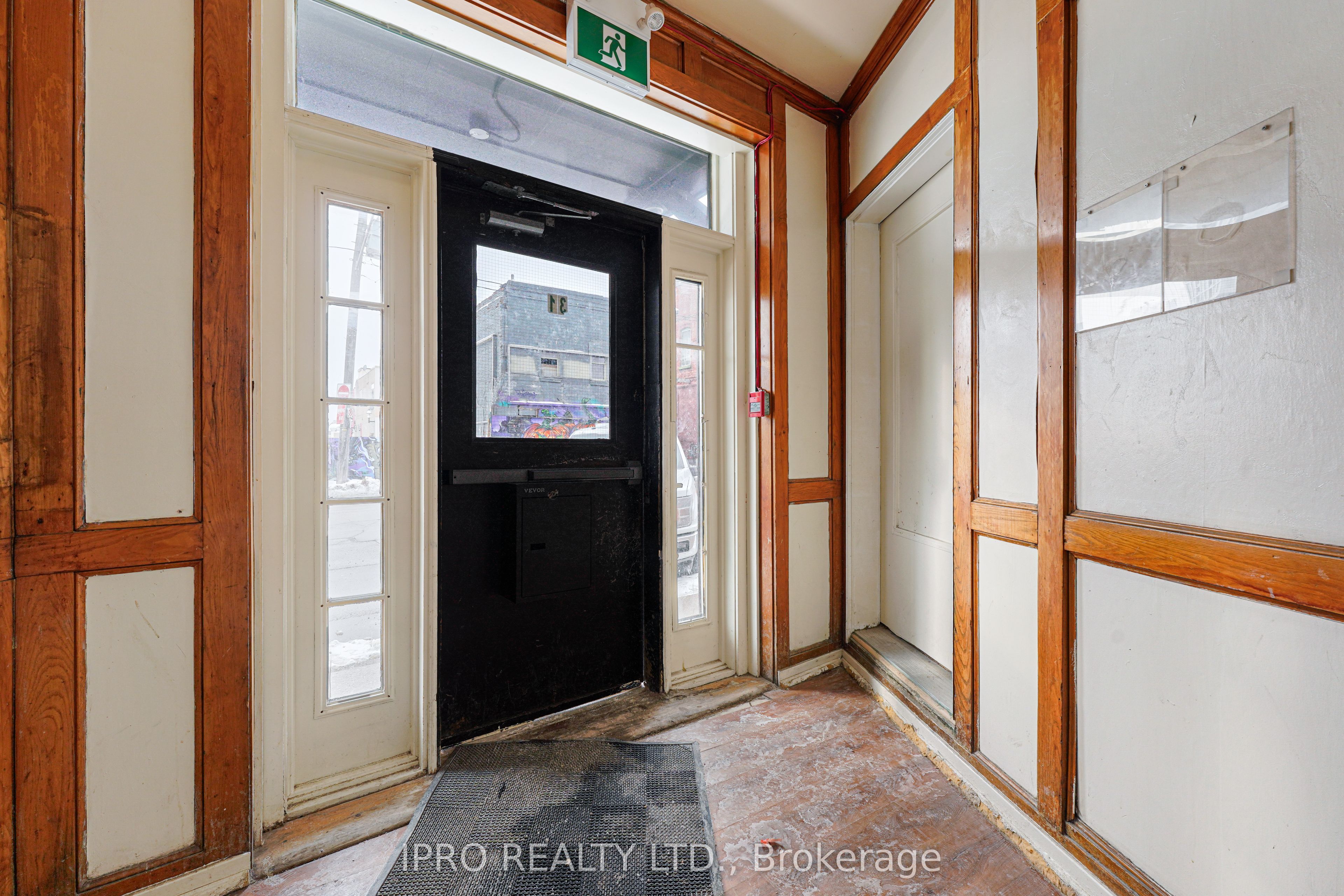 31 Bayfield St Property Photo 16