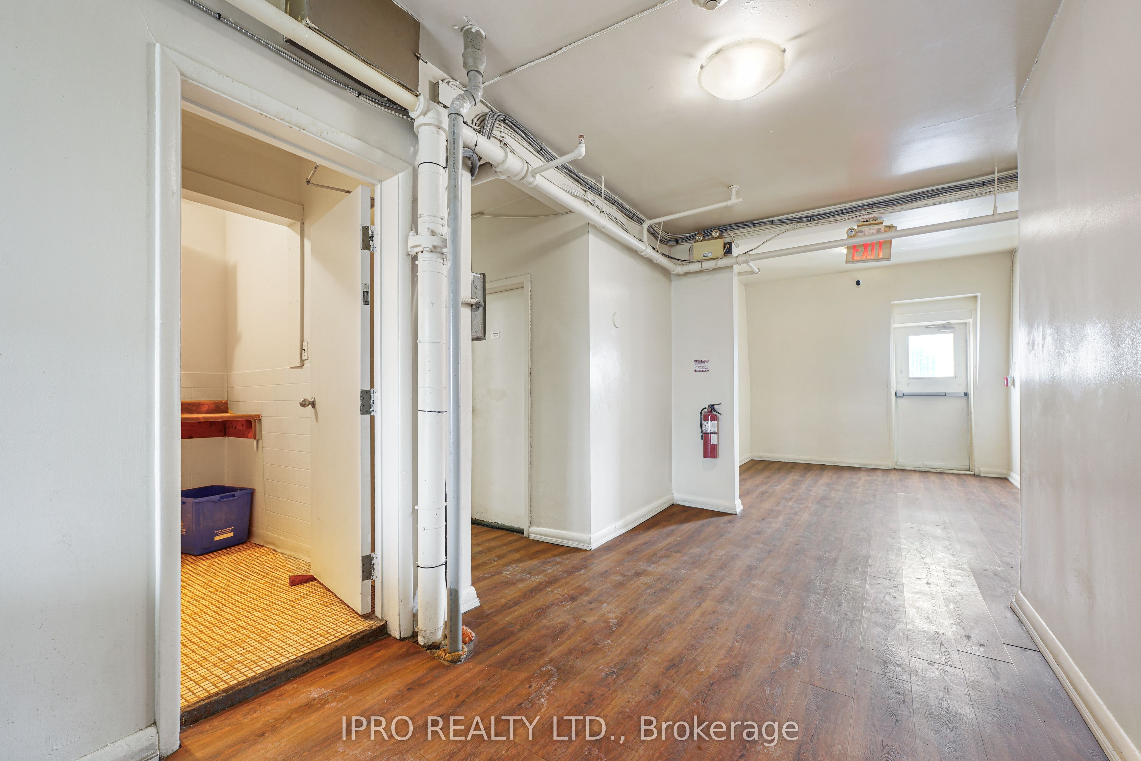 31 Bayfield St Property Photo 23