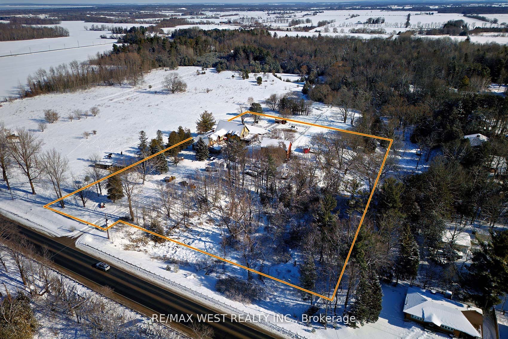 7640 Hwy 26 Road Property Photo 6