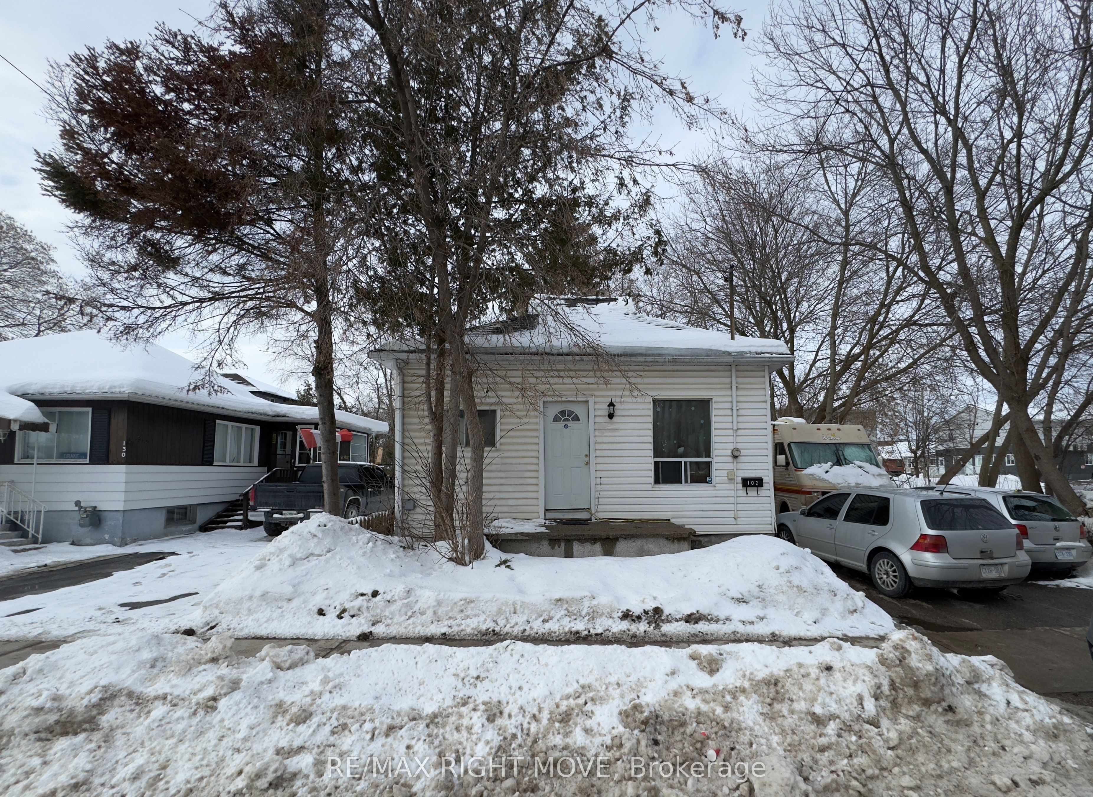 102 Victoria Street Property Photo 1