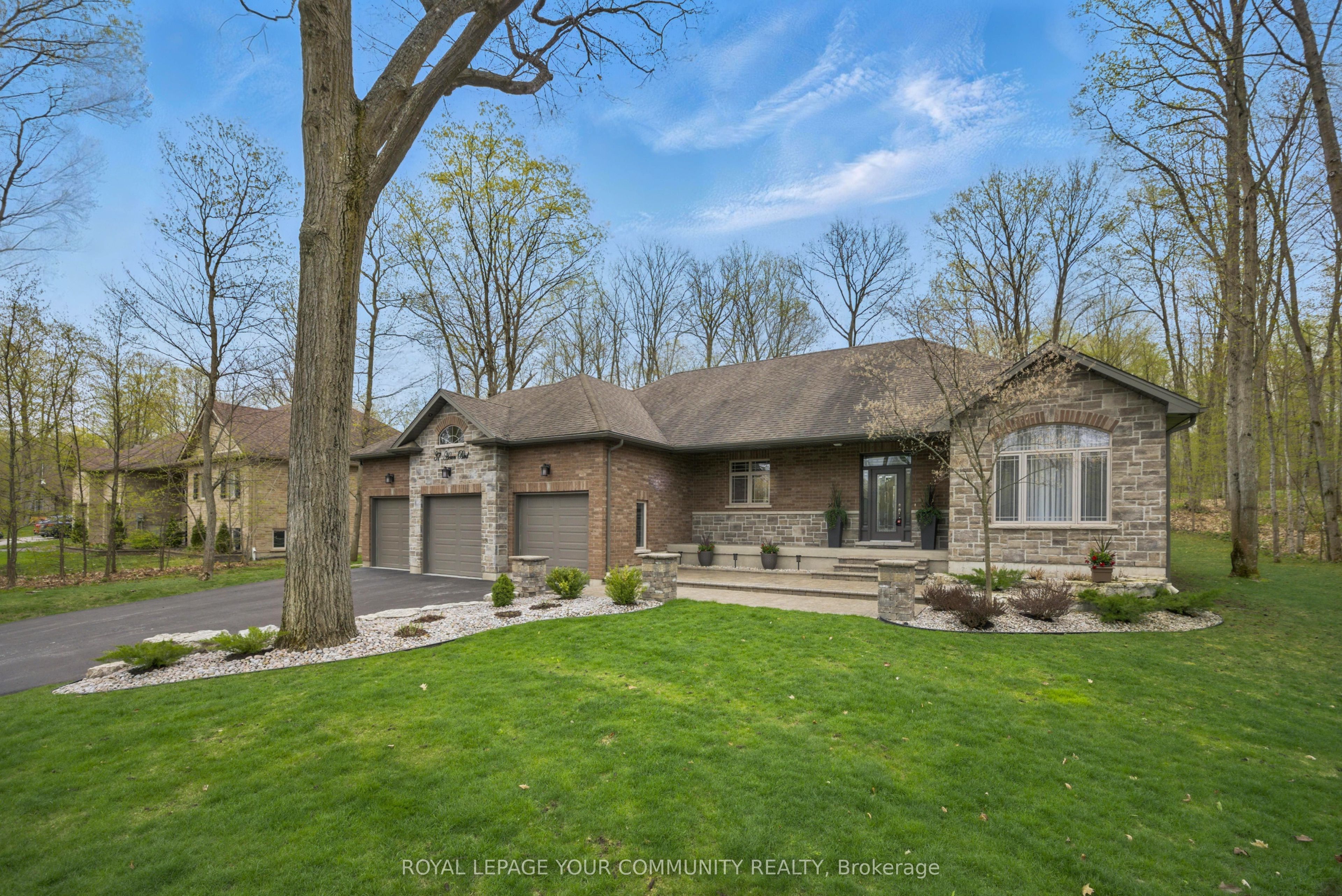 37 Heron Boulevard Property Photo 3