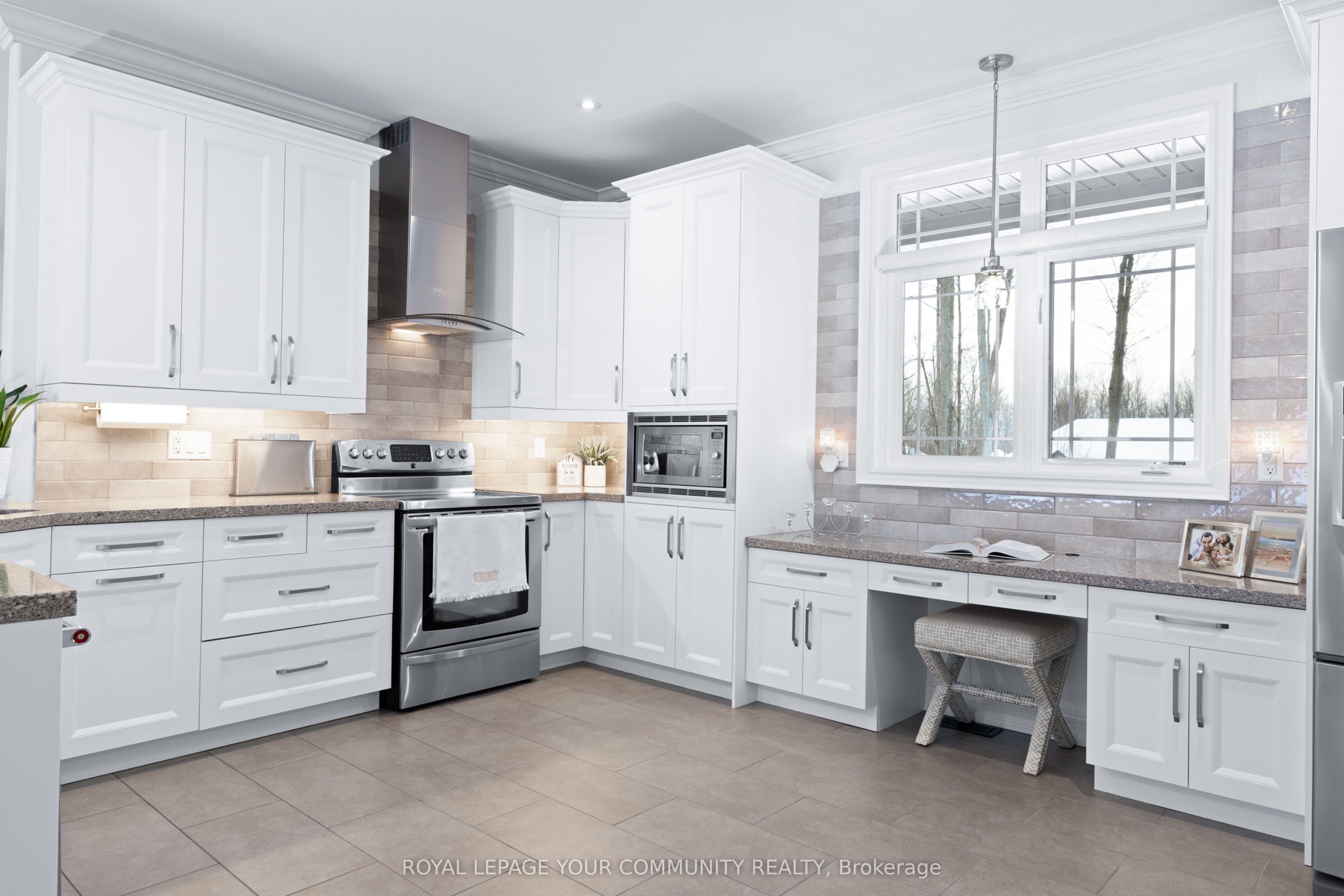 37 Heron Boulevard Property Photo 11