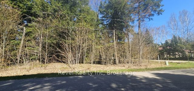 Remi Rd Property Photo 3
