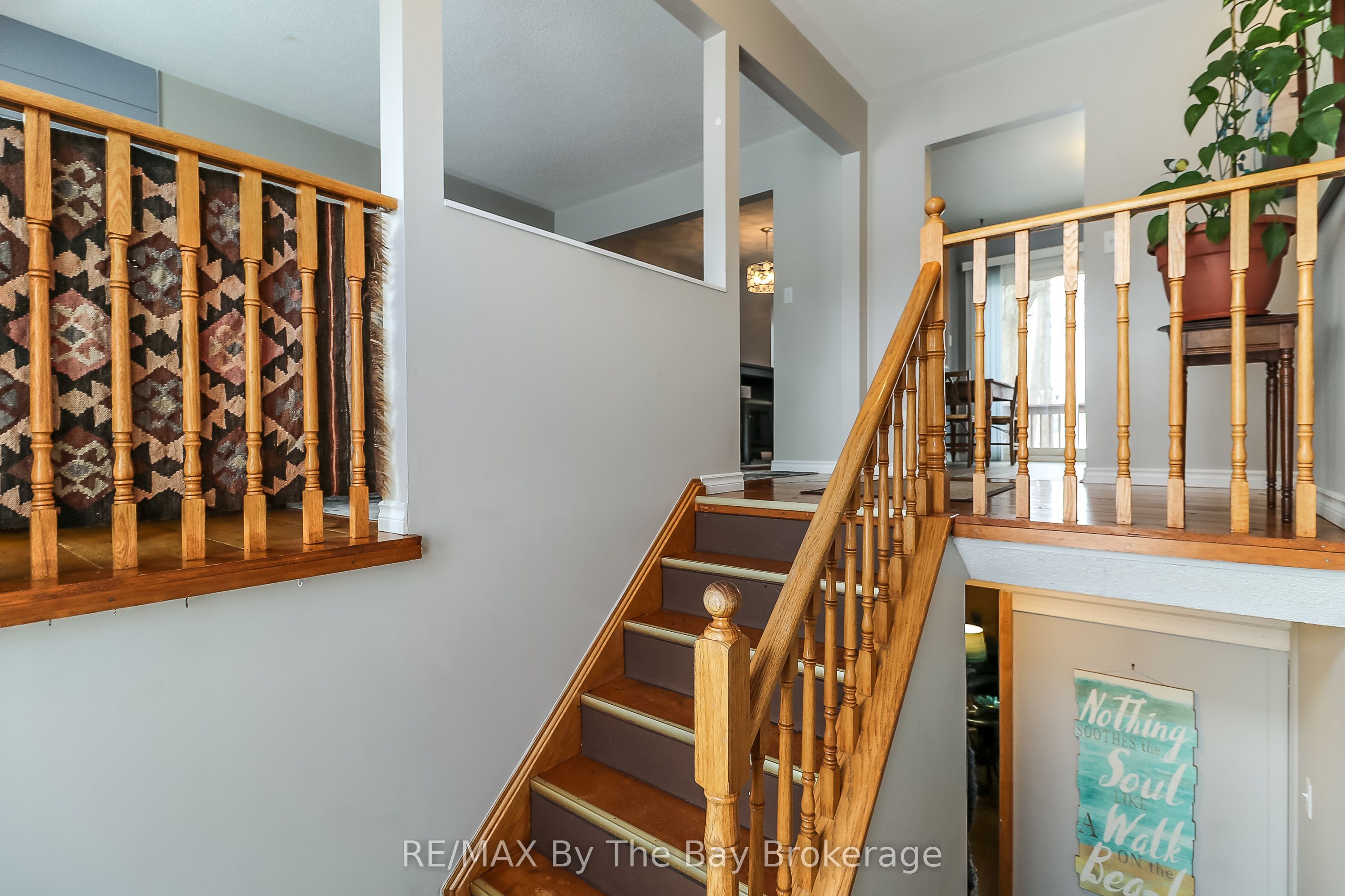 94 Leo Boulevard Property Photo 2