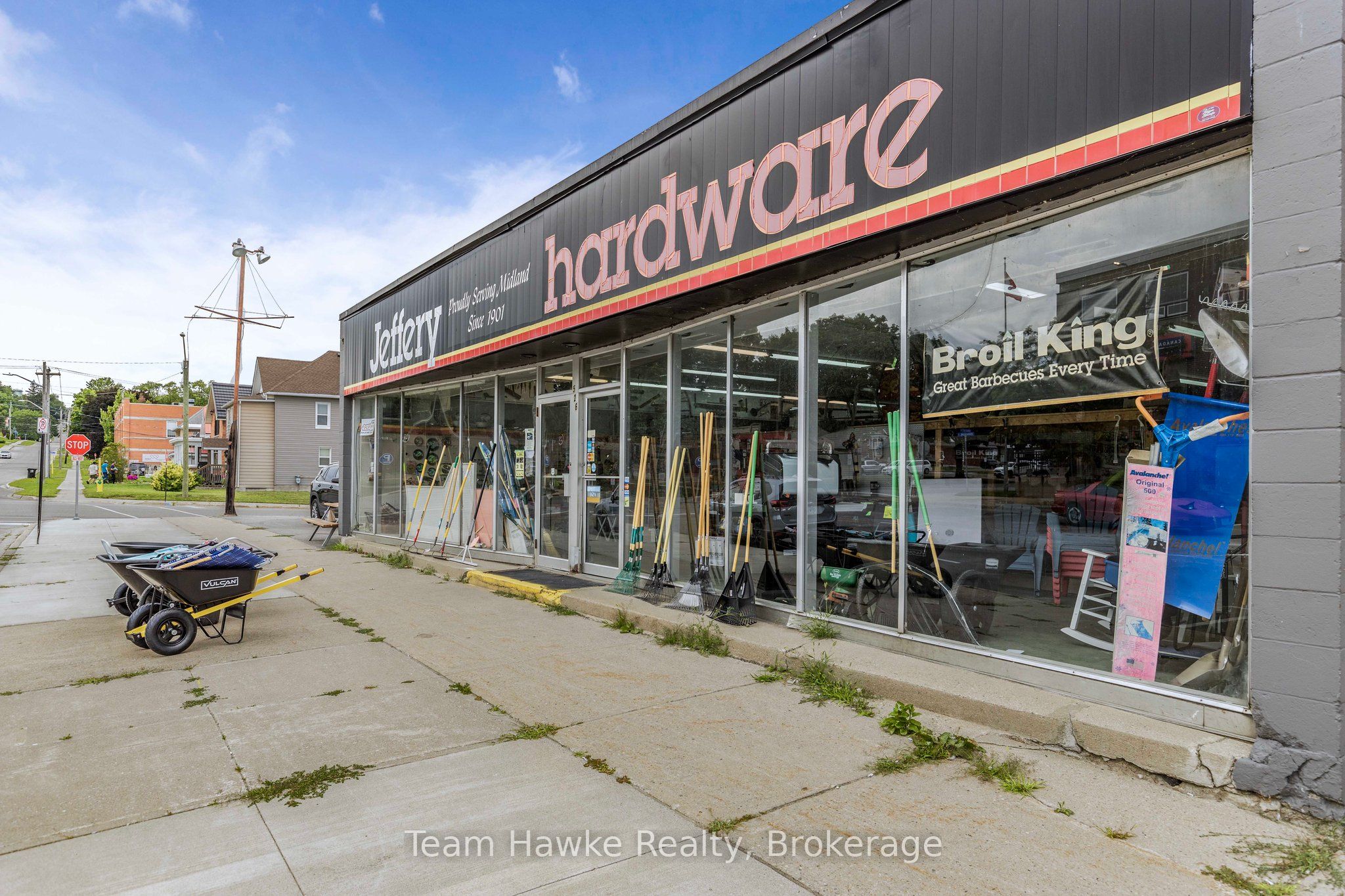 526 Dominion Avenue Property Photo 2