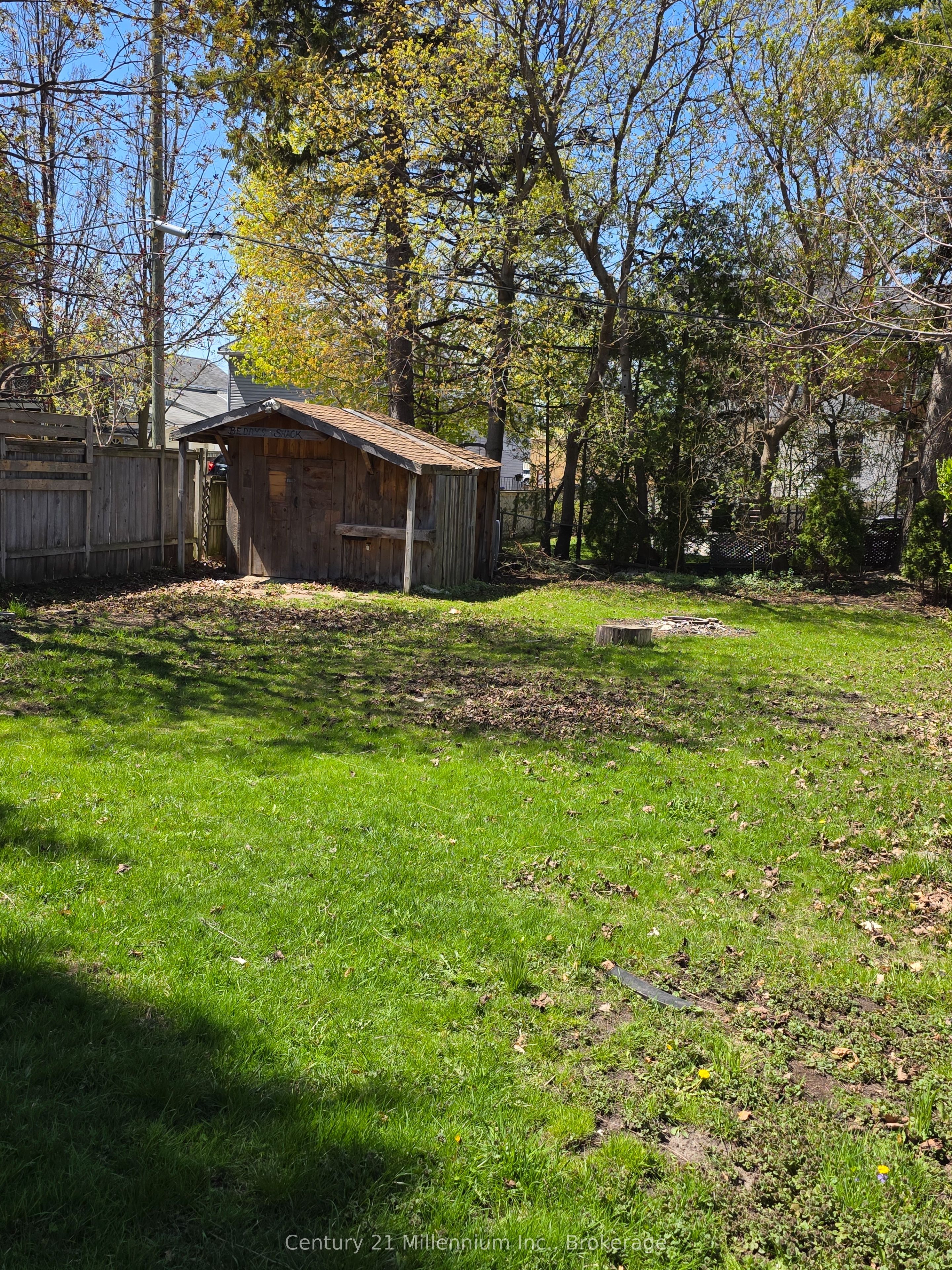 22 Market Street Property Photo 17