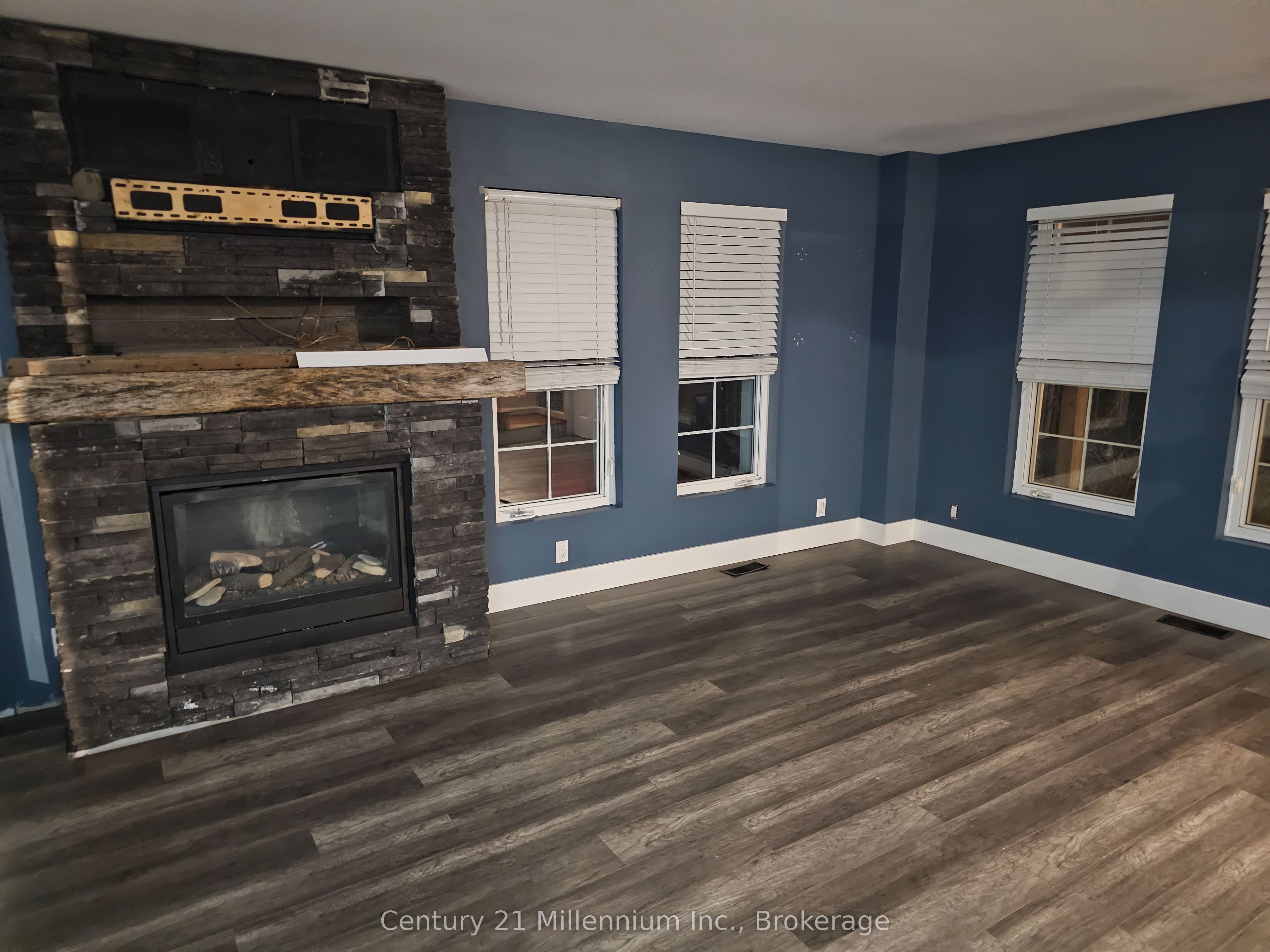 22 Market Street Property Photo 4