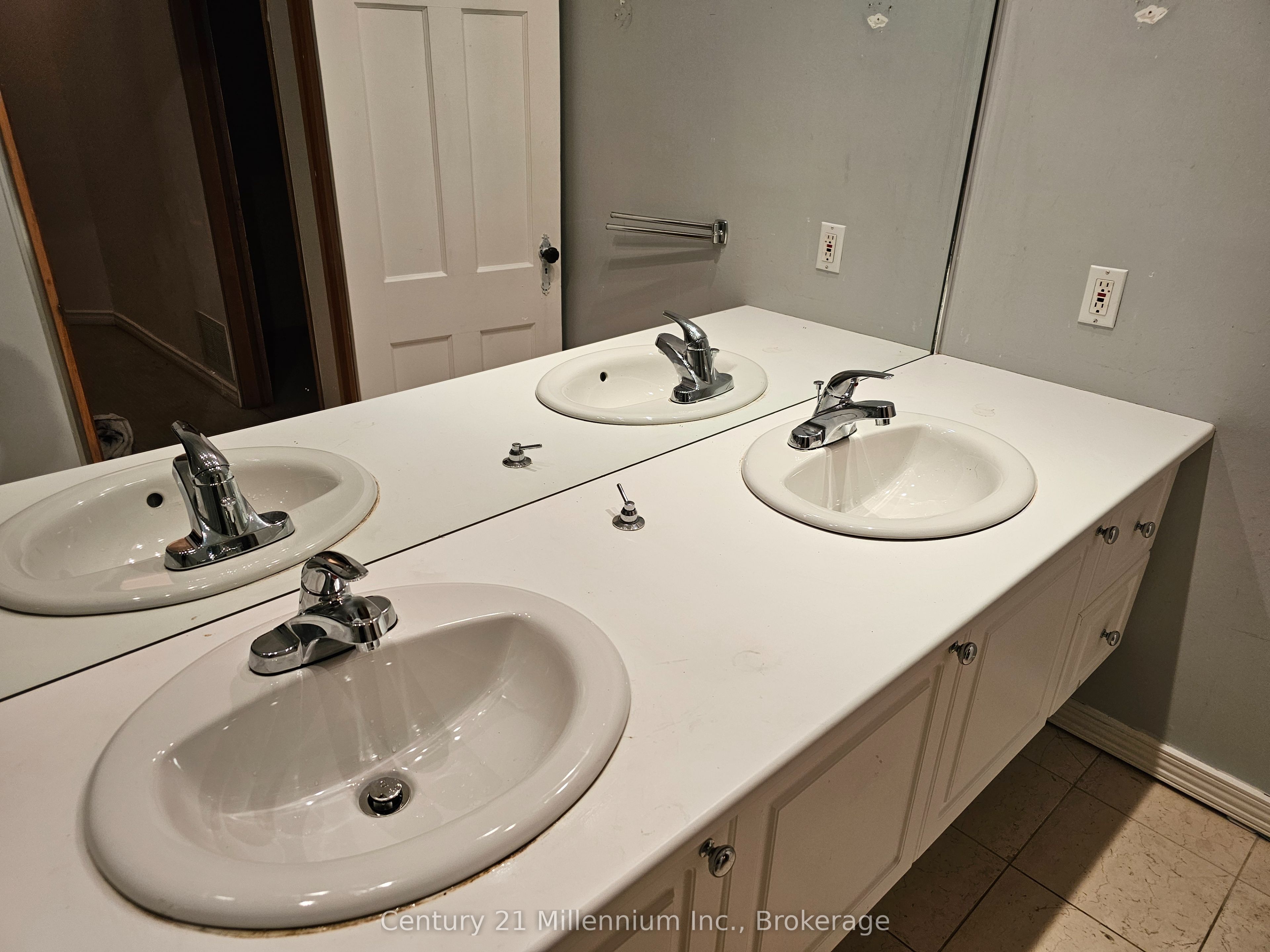 22 Market Street Property Photo 13